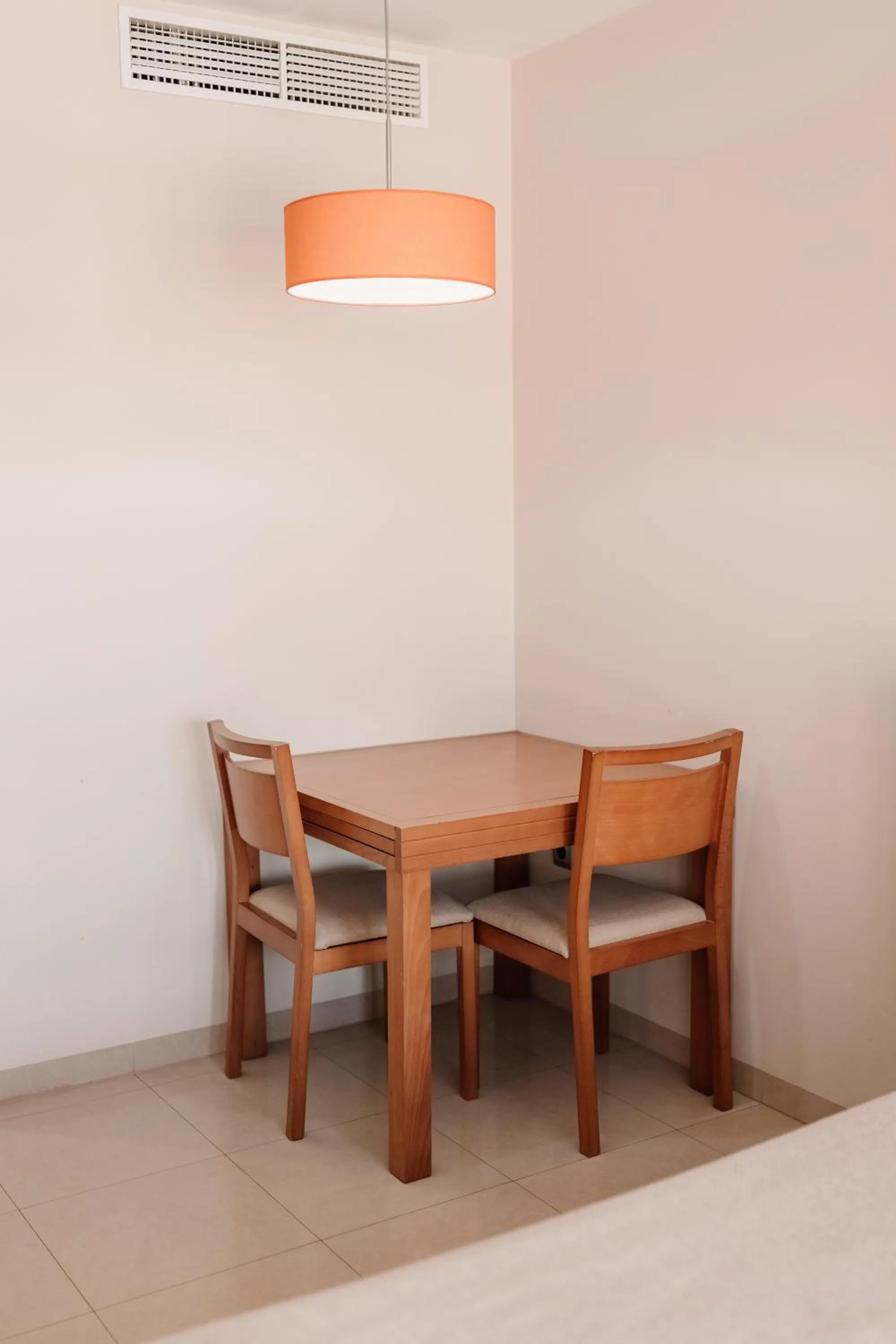 Dining area in Aparthotel Bahía