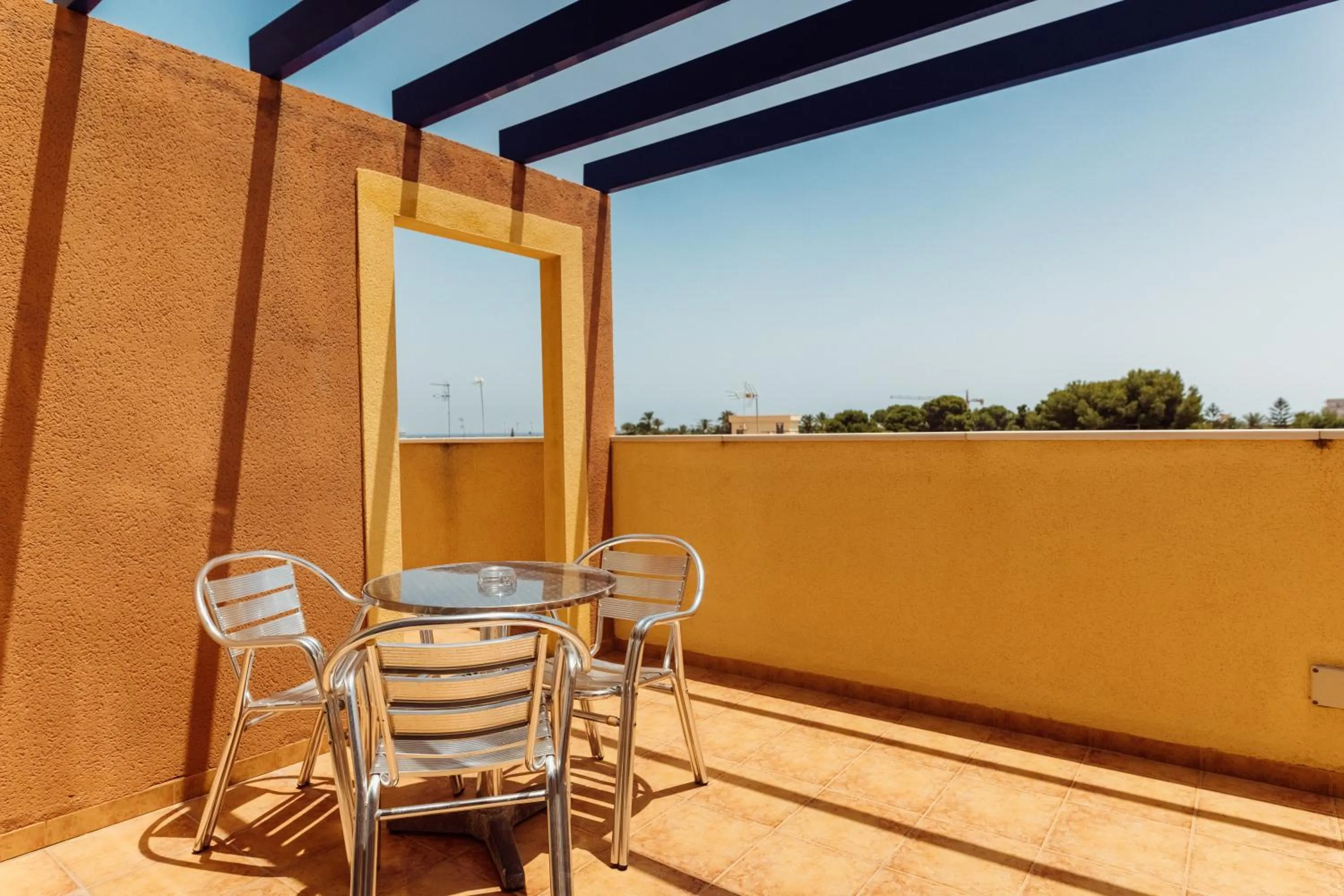 Balcony/Terrace in Aparthotel Bahía