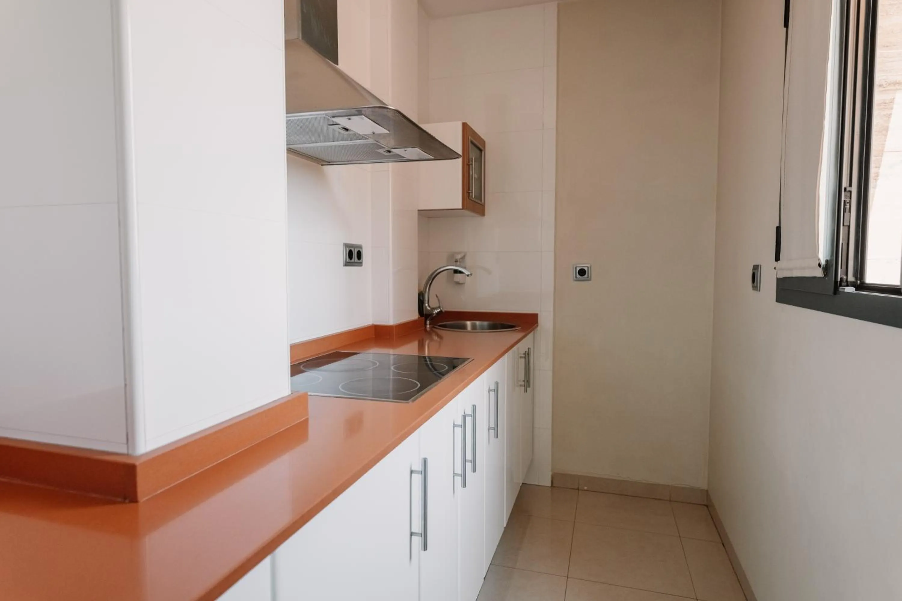 Kitchen or kitchenette in Aparthotel Bahía