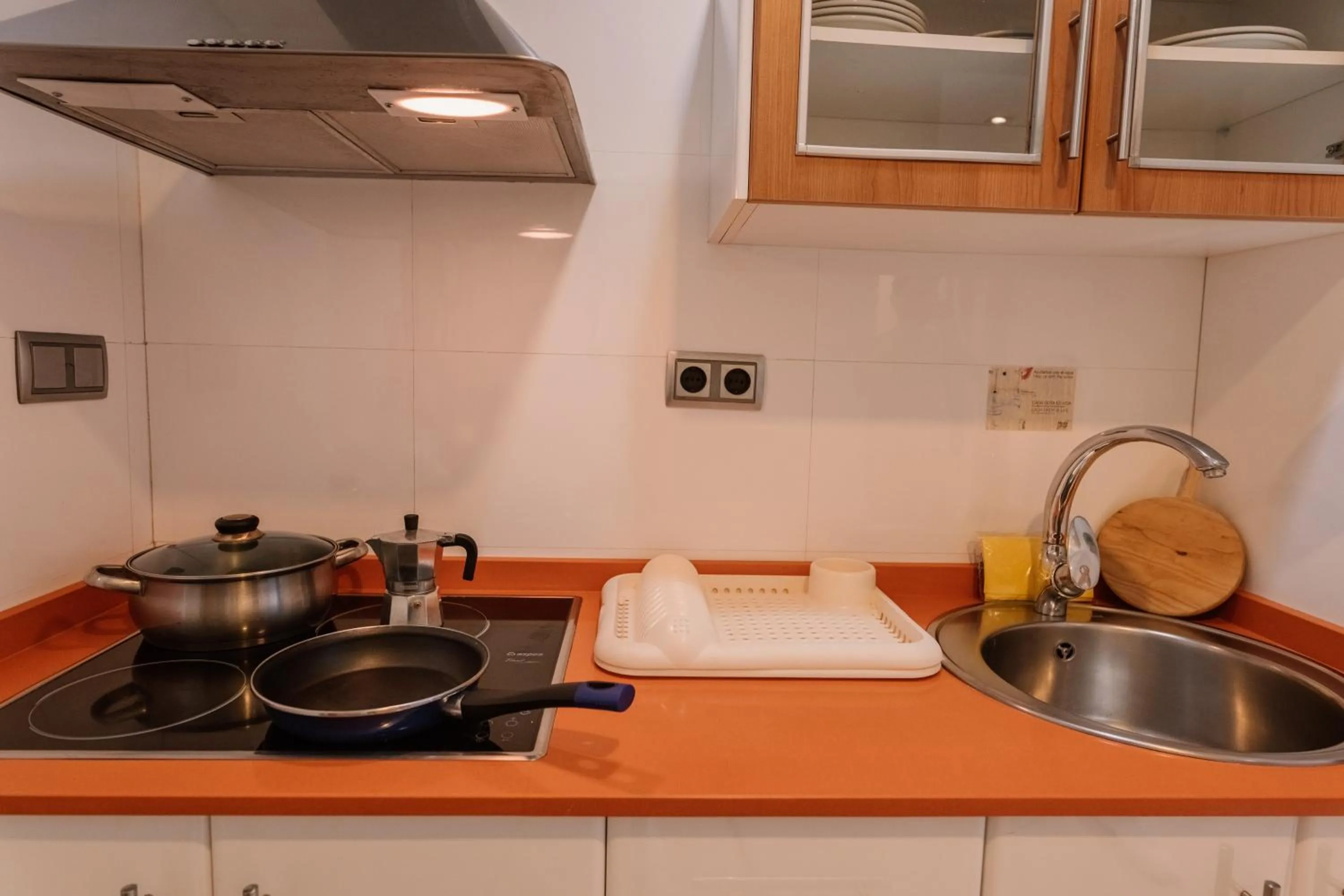 Kitchen or kitchenette in Aparthotel Bahía