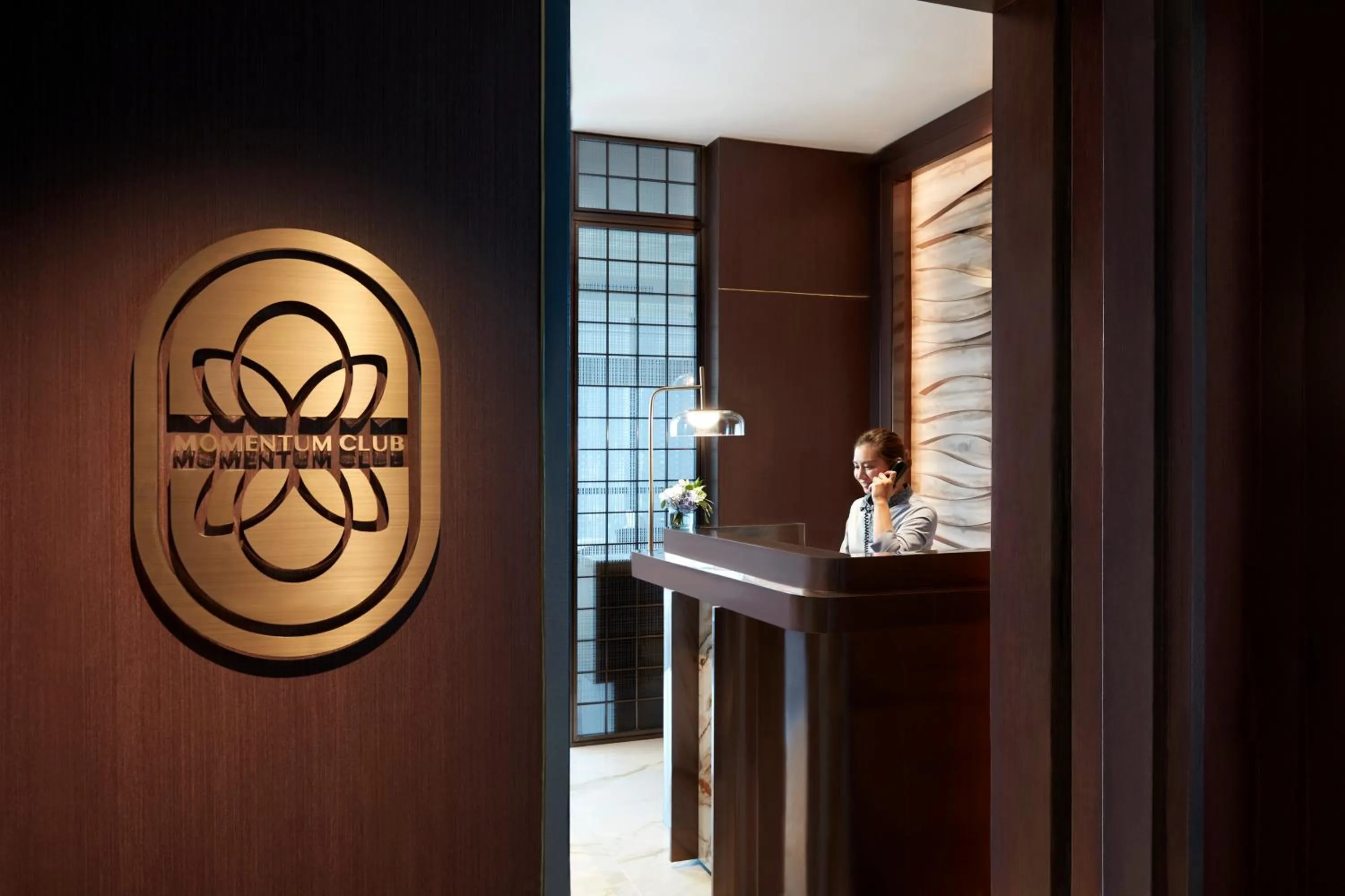 Restaurant/places to eat in Momentus Hotel Alexandra