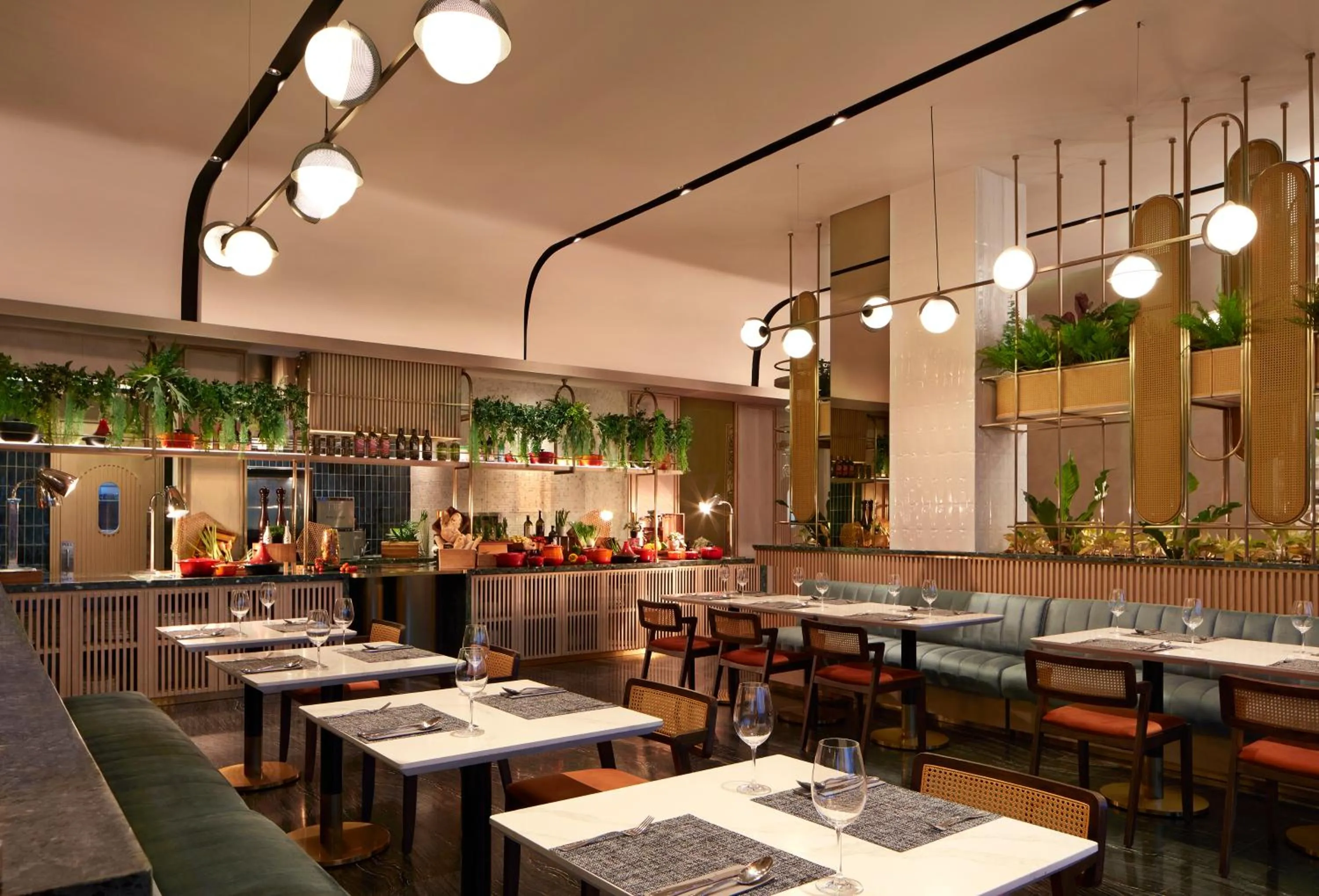 Restaurant/places to eat in Momentus Hotel Alexandra