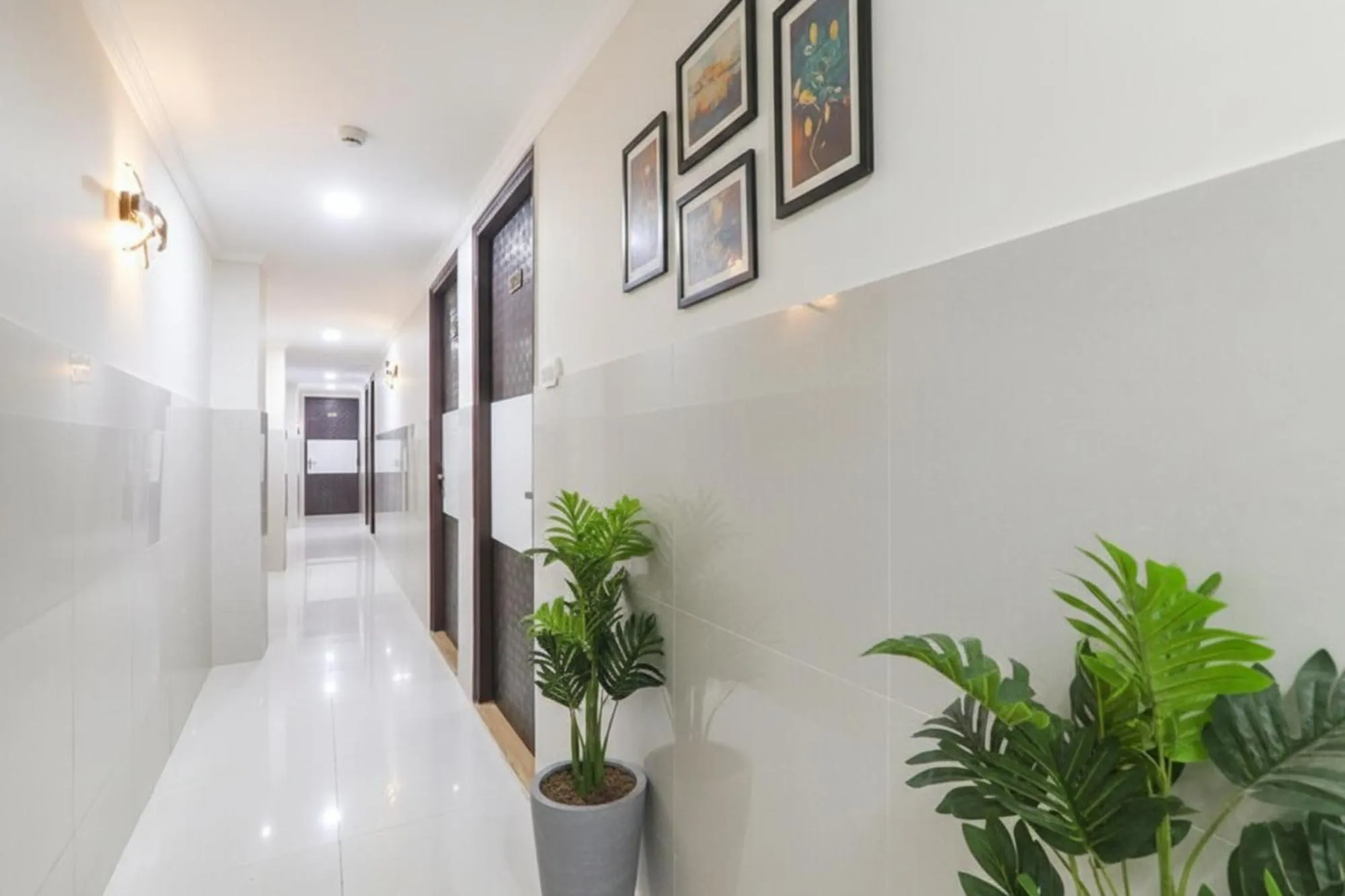 Lobby or reception in FabHotel Shyam Inn