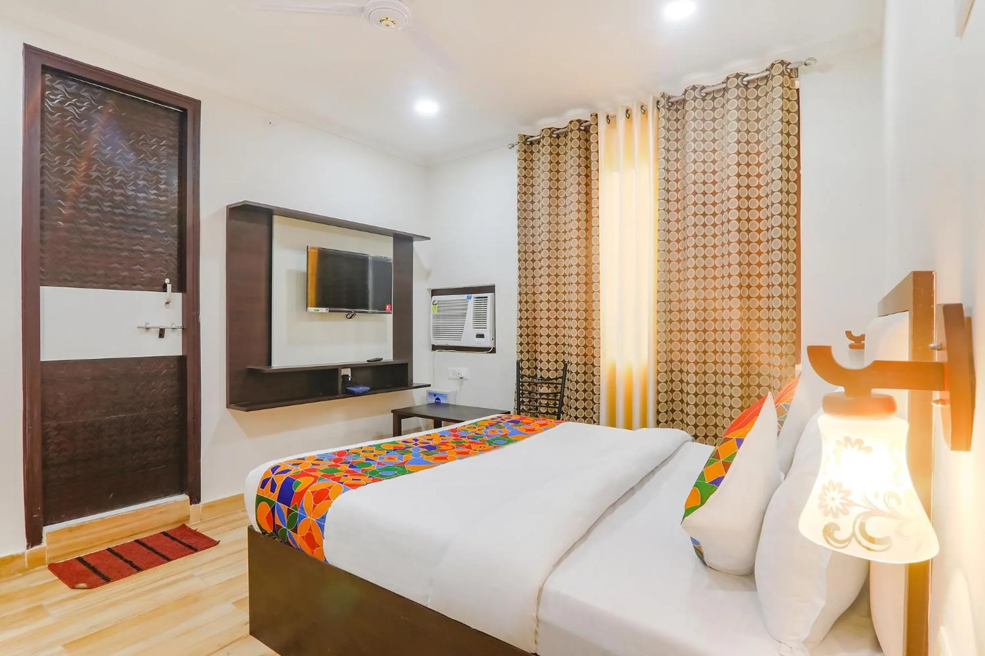 TV and multimedia, Bed in FabHotel Shyam Inn