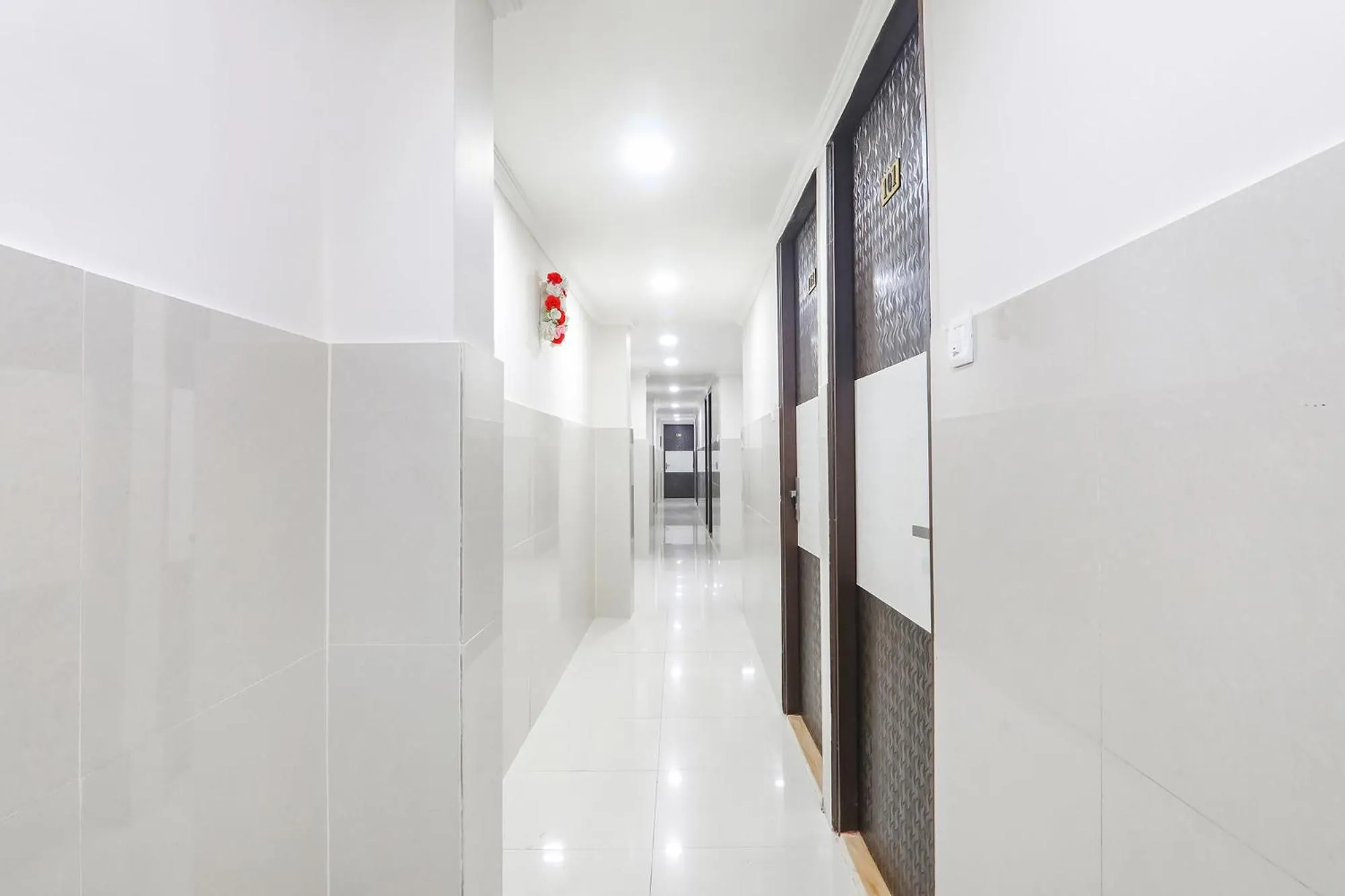 Lobby or reception in FabHotel Shyam Inn