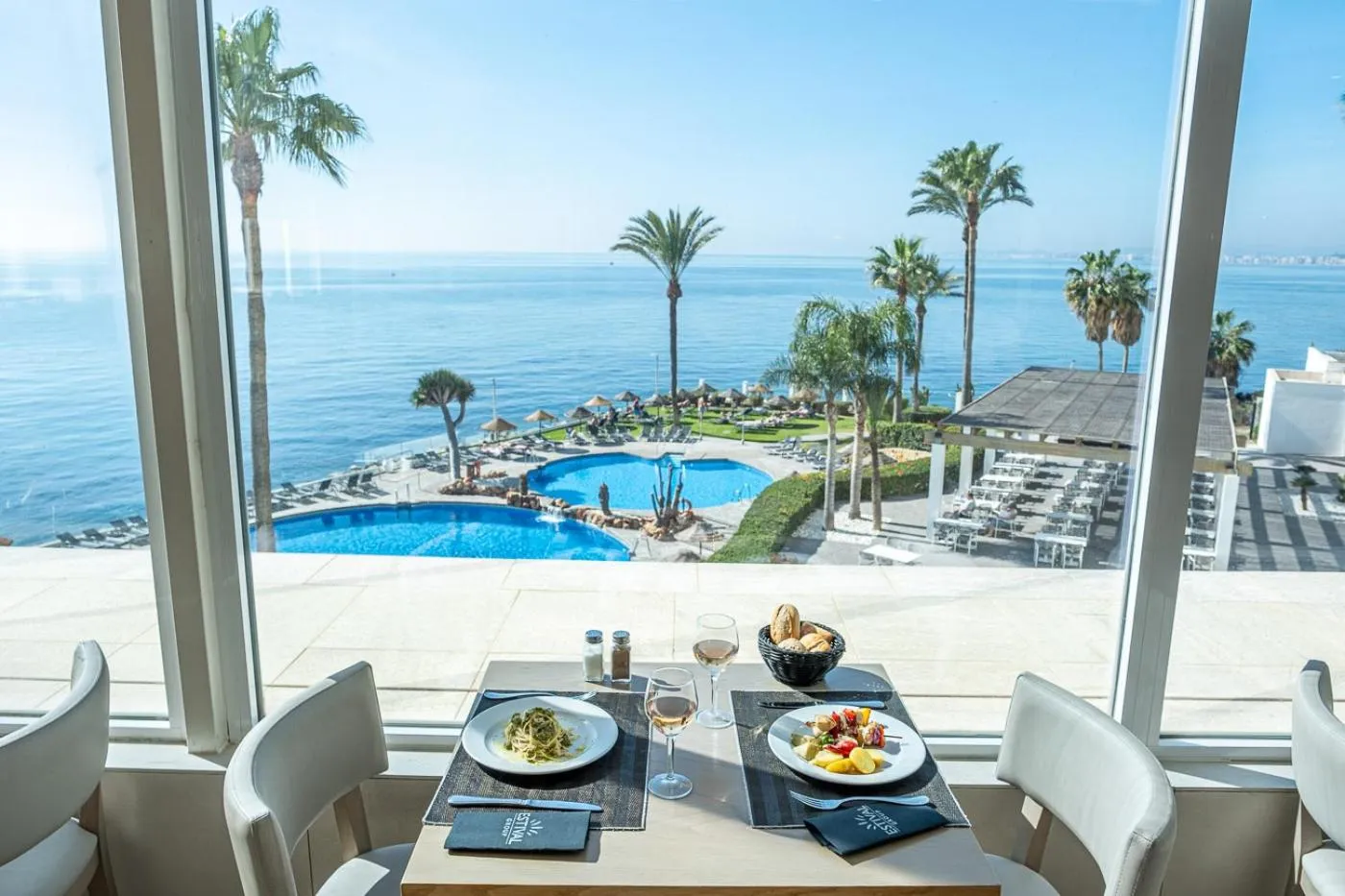 Restaurant/places to eat in Estival Torrequebrada