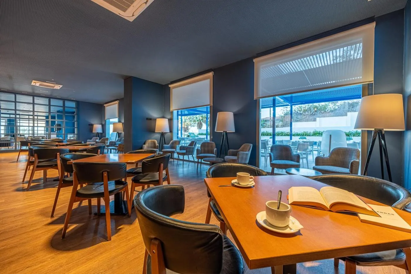 Lounge or bar in Estival Torrequebrada