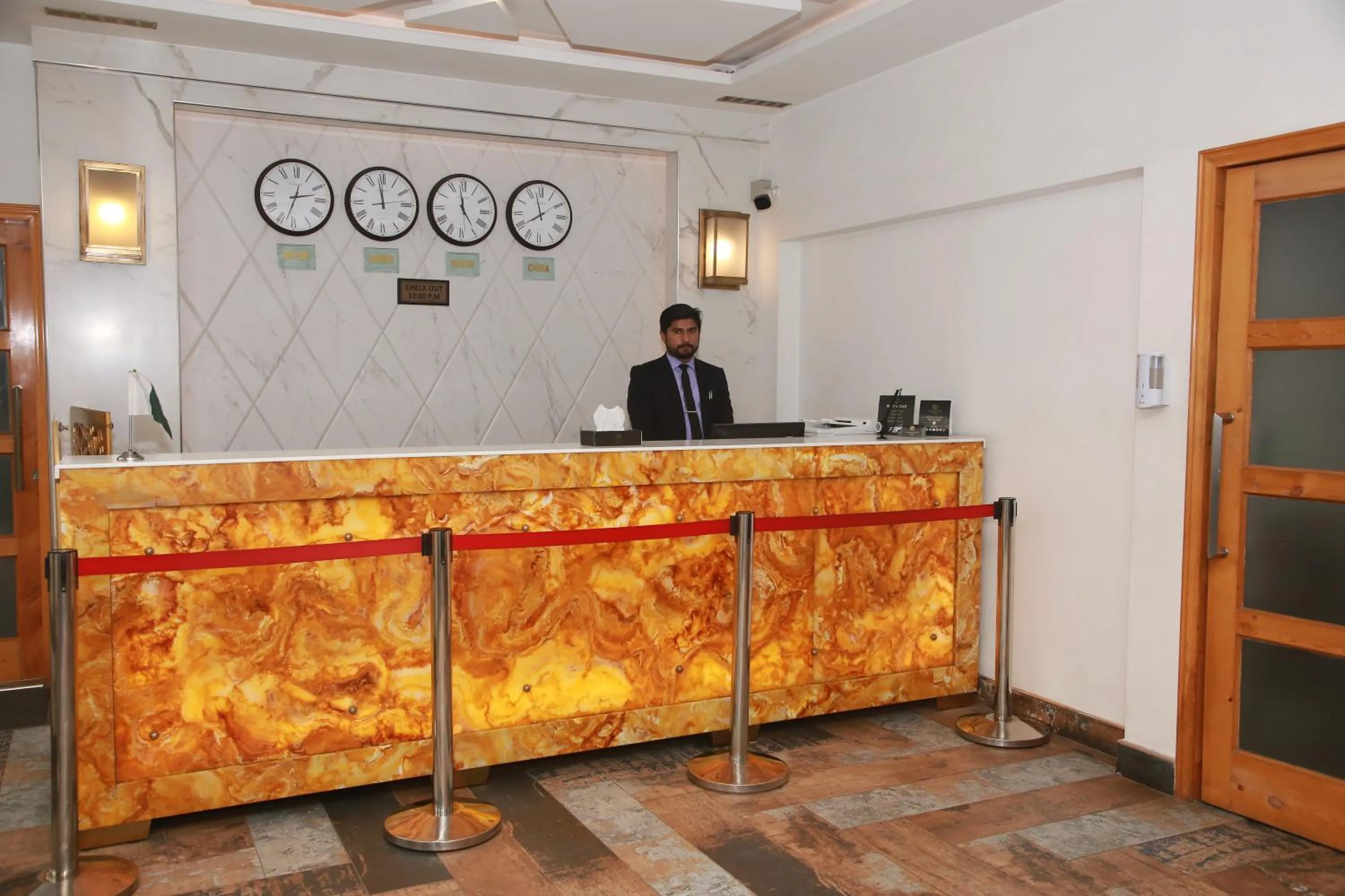Lobby or reception in Lawrence View Hotel, Lahore