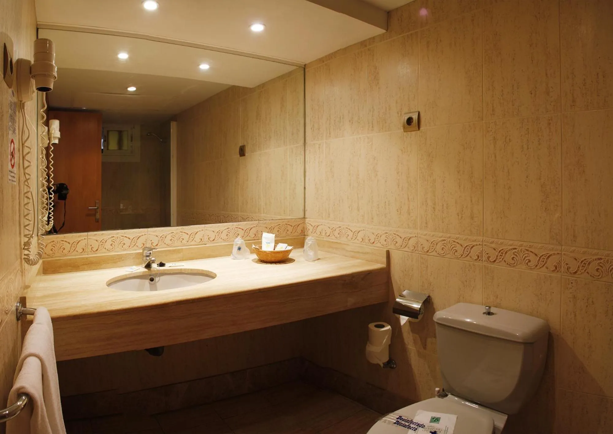 Bathroom in Bahía Serena