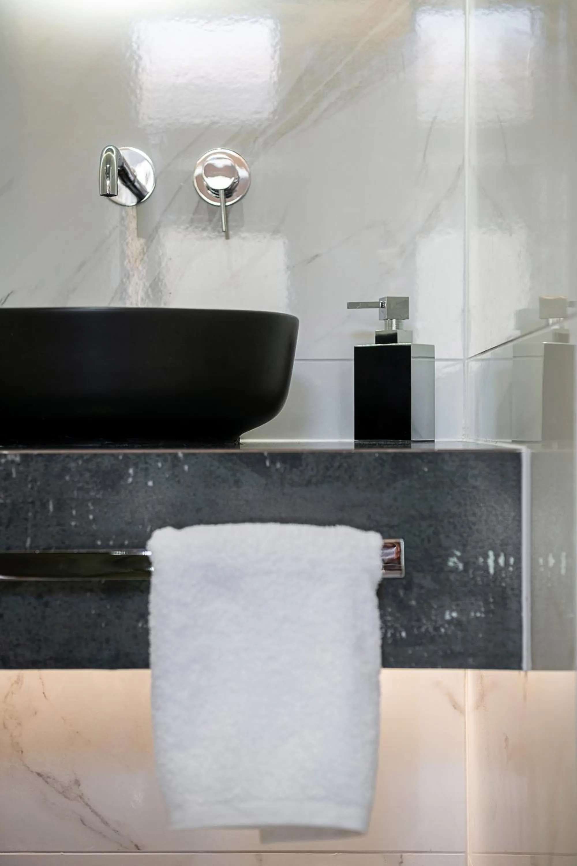 Bathroom in Elia Erato