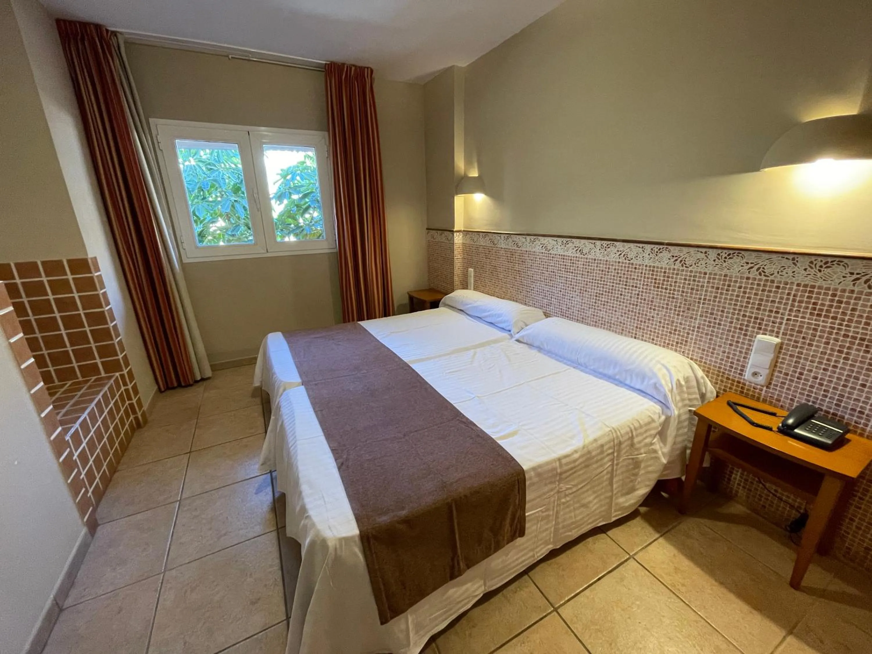 Bedroom, Bed in Arena Center