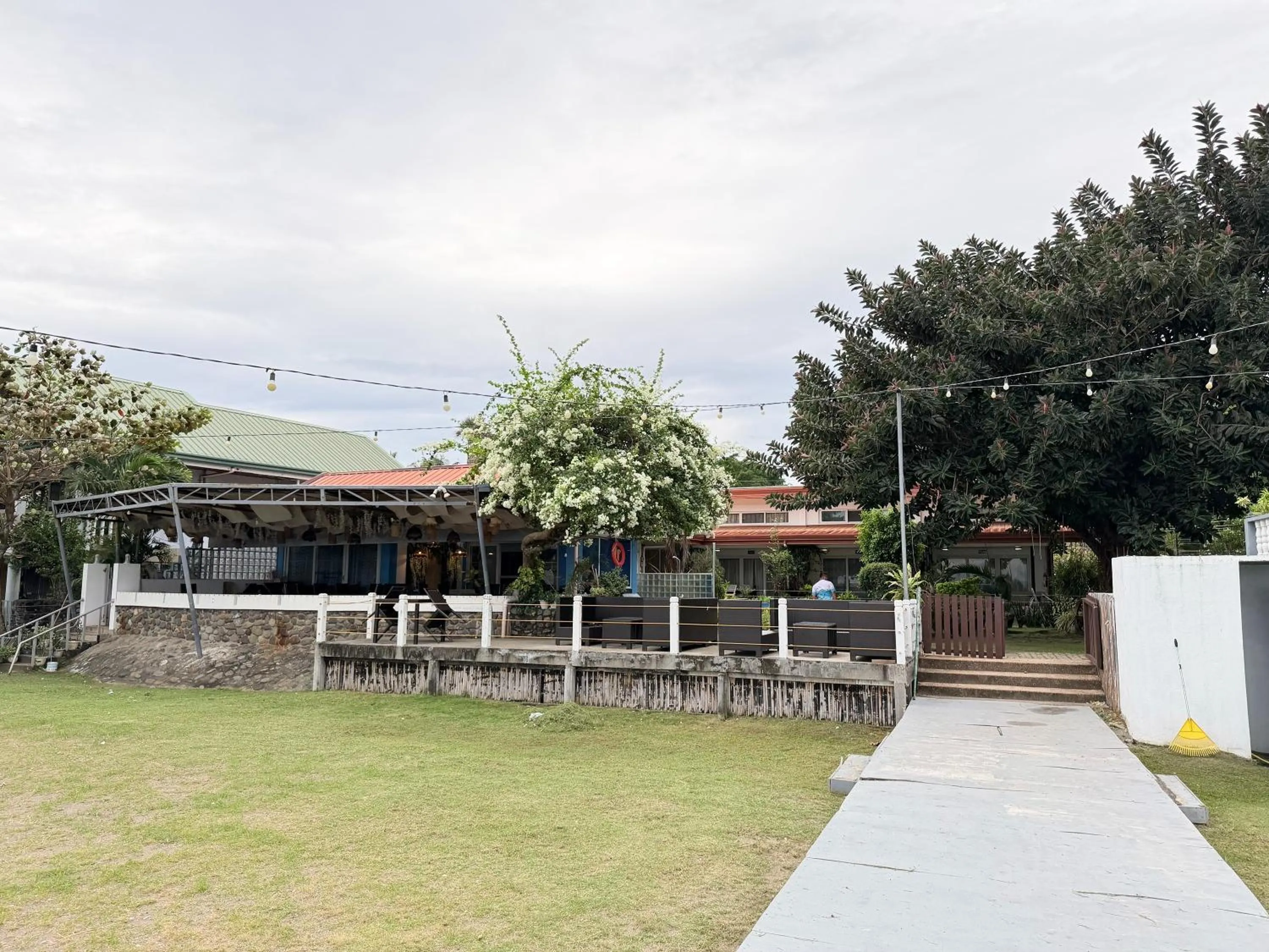 Property building in SEAVIEW BEACH RESORT