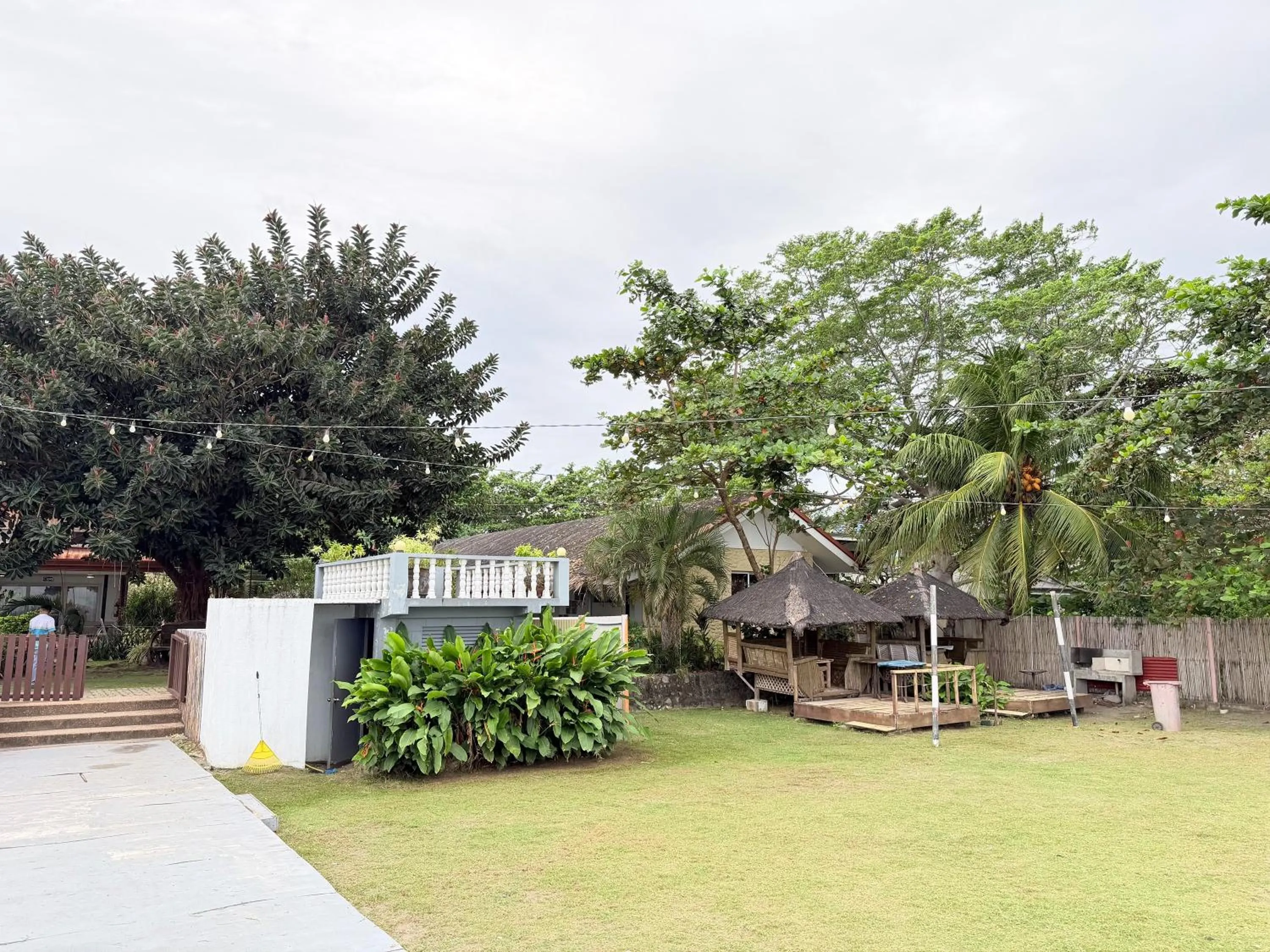 Area and facilities in SEAVIEW BEACH RESORT
