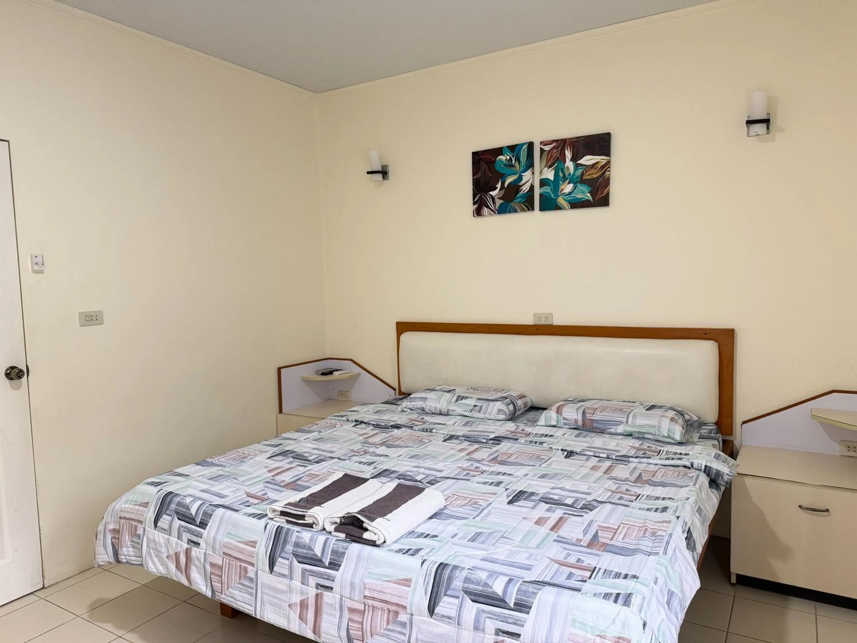 Bed in SEAVIEW BEACH RESORT