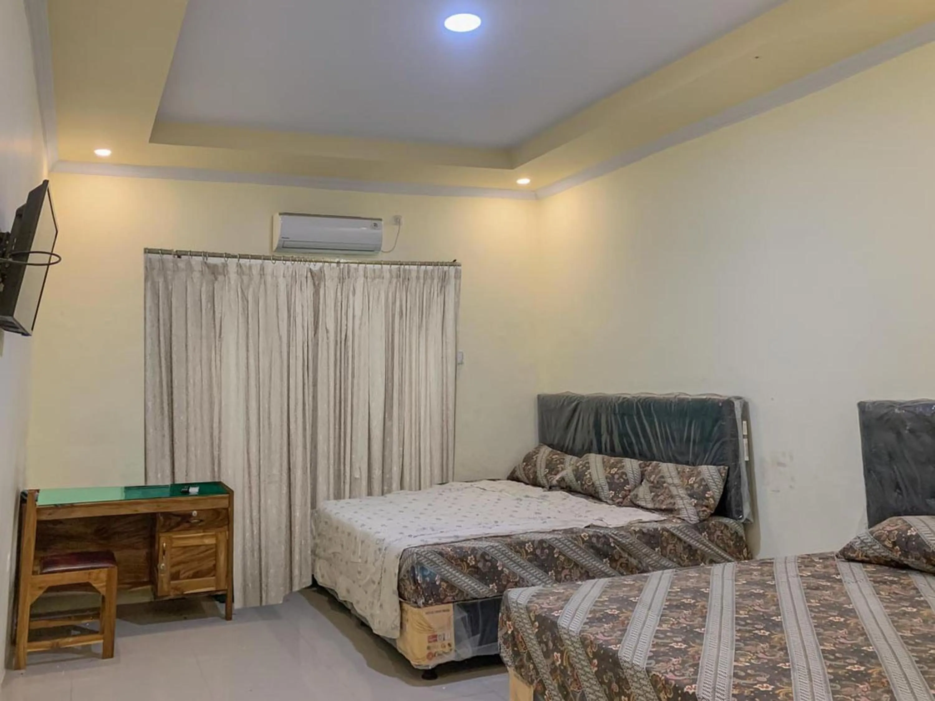 Bedroom, Bed in Edotel SMKN 2 Pinrang Mitra RedDoorz