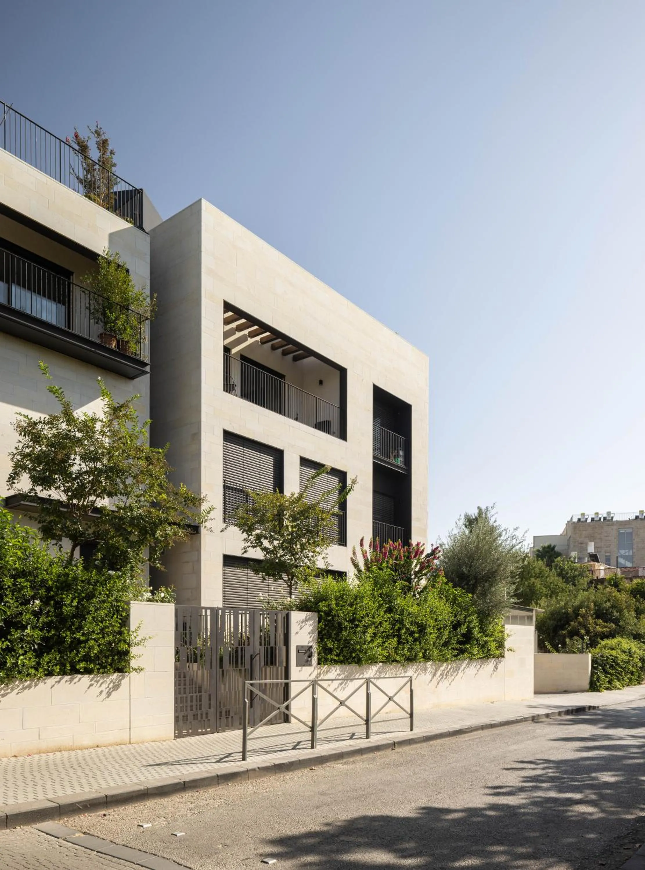 Property building in THE Y HOUSE