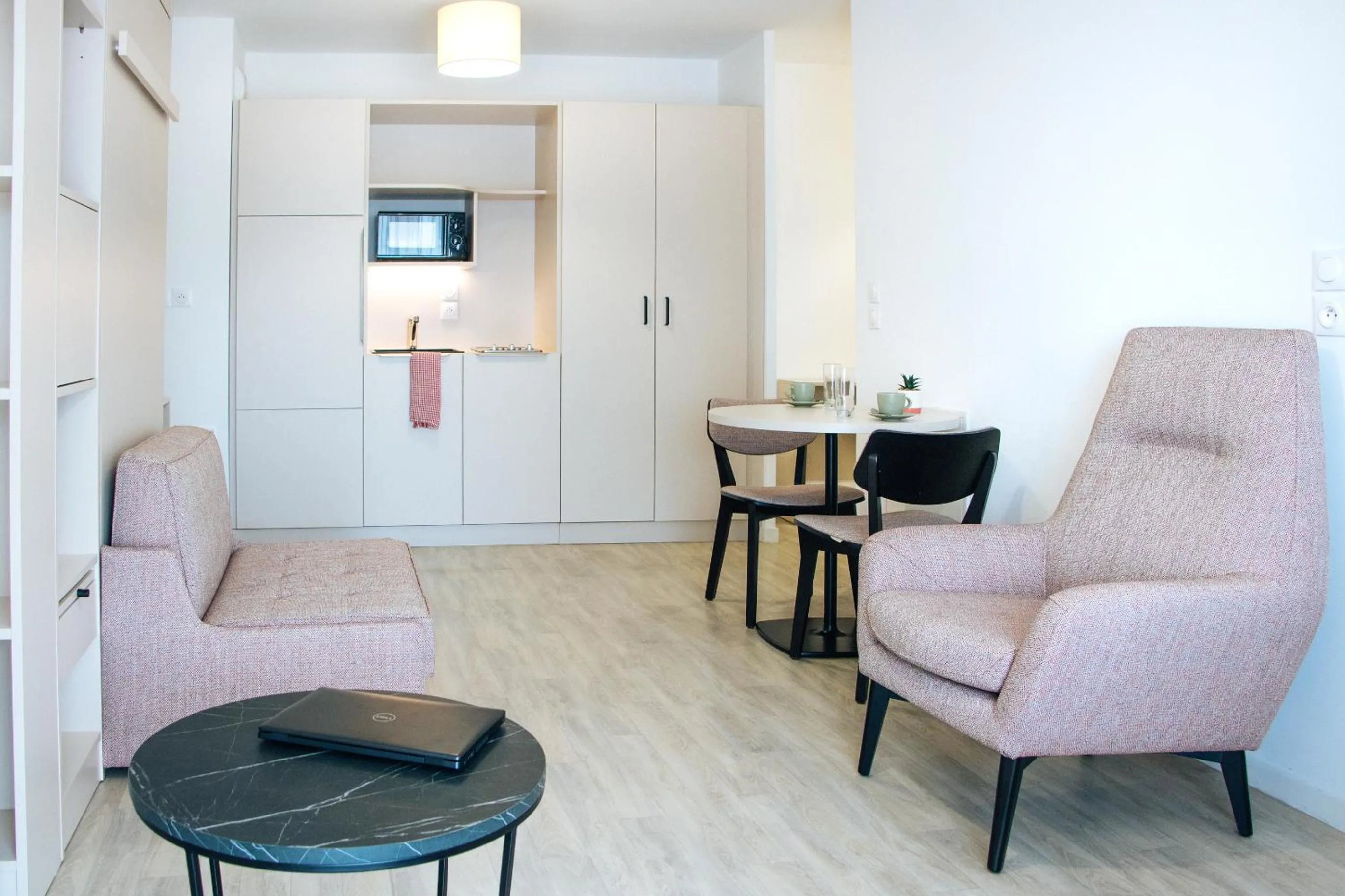 Kitchen or kitchenette in Twenty Business Flats Lille - Bayard