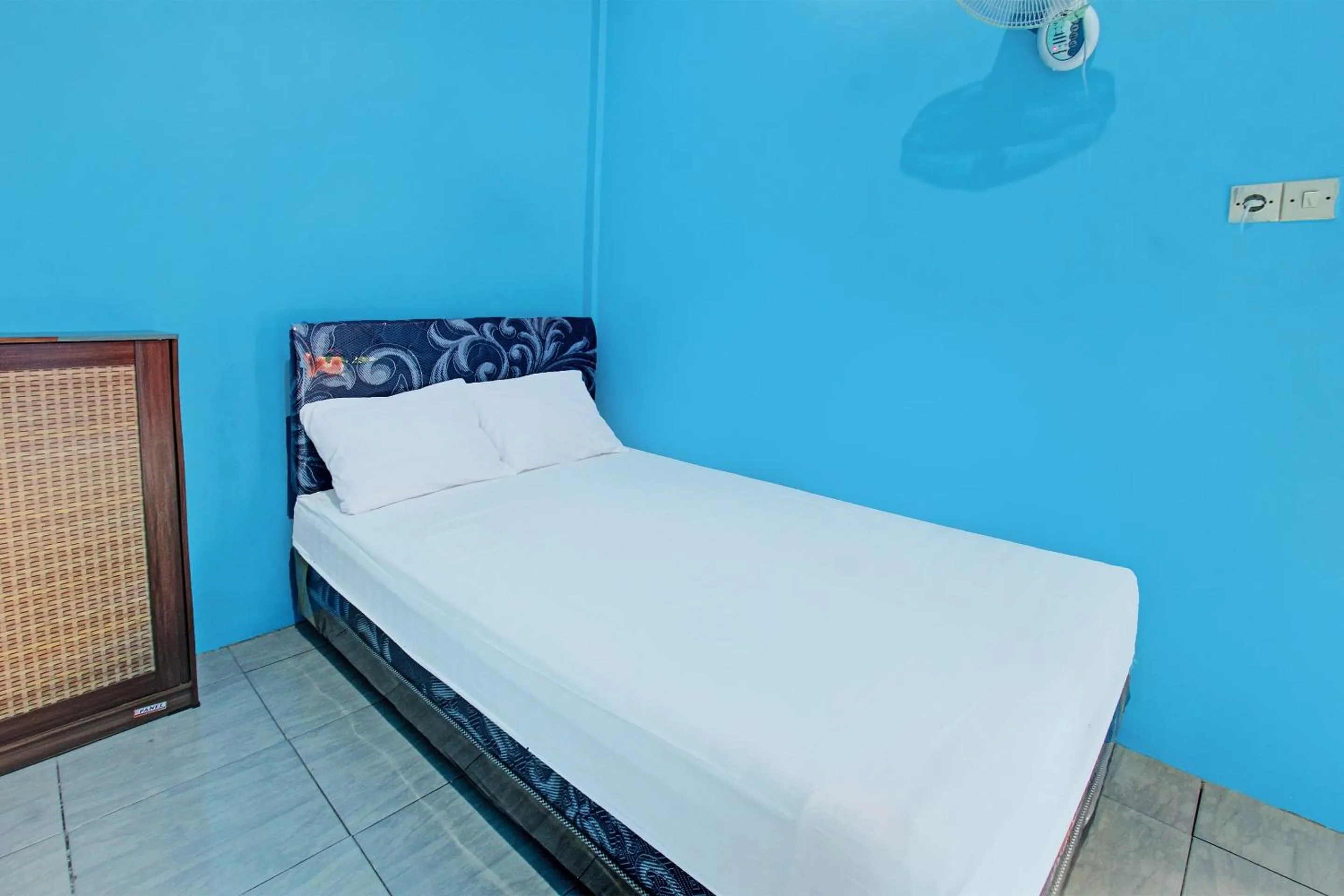 Bedroom, Bed in SPOT ON 91811 Rumah Inap Bunda Nurhayati