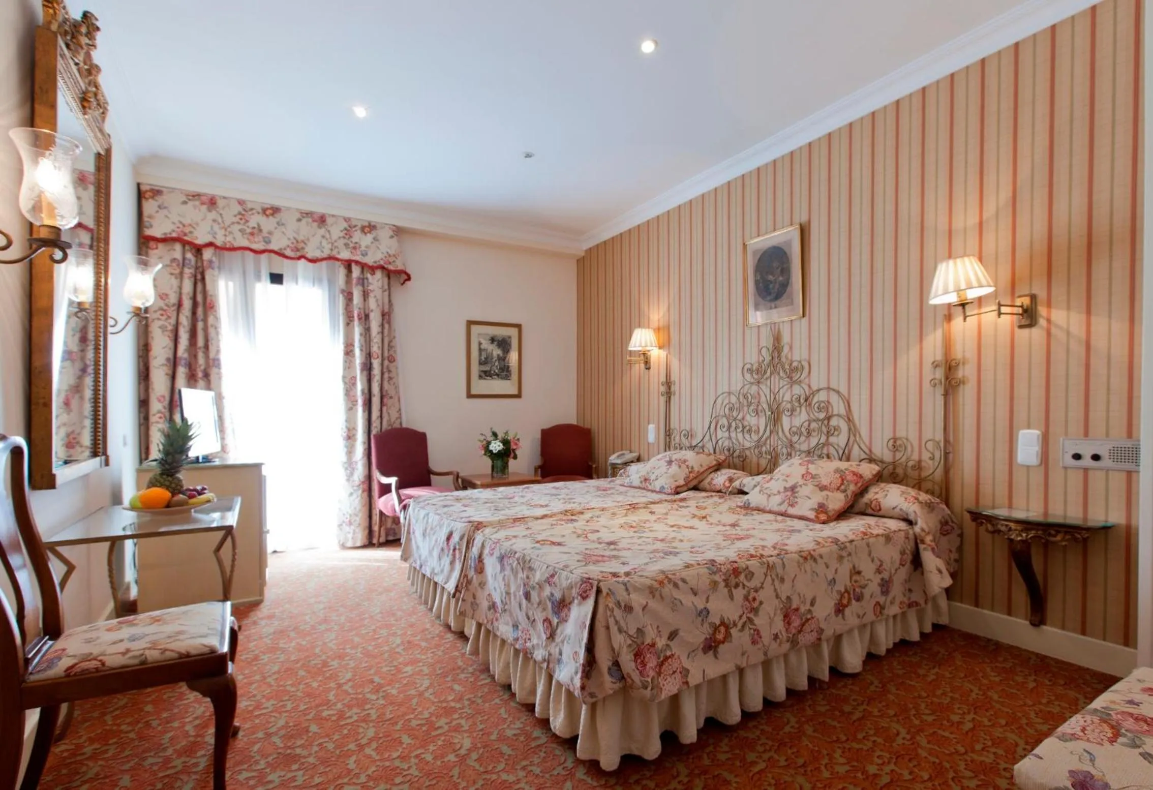 Photo of the whole room, Bed in Hotel Doña María