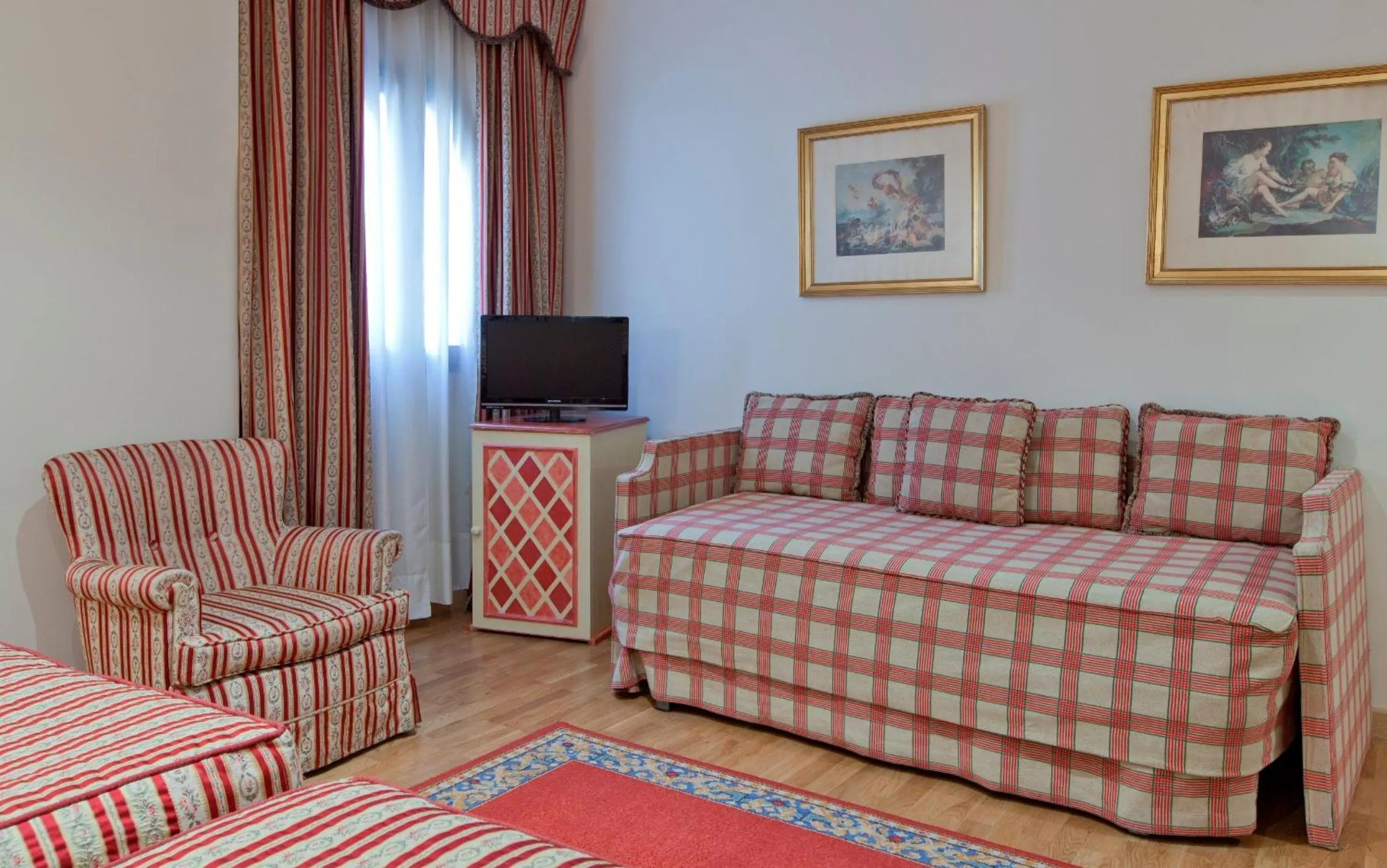 Seating area in Hotel Doña María