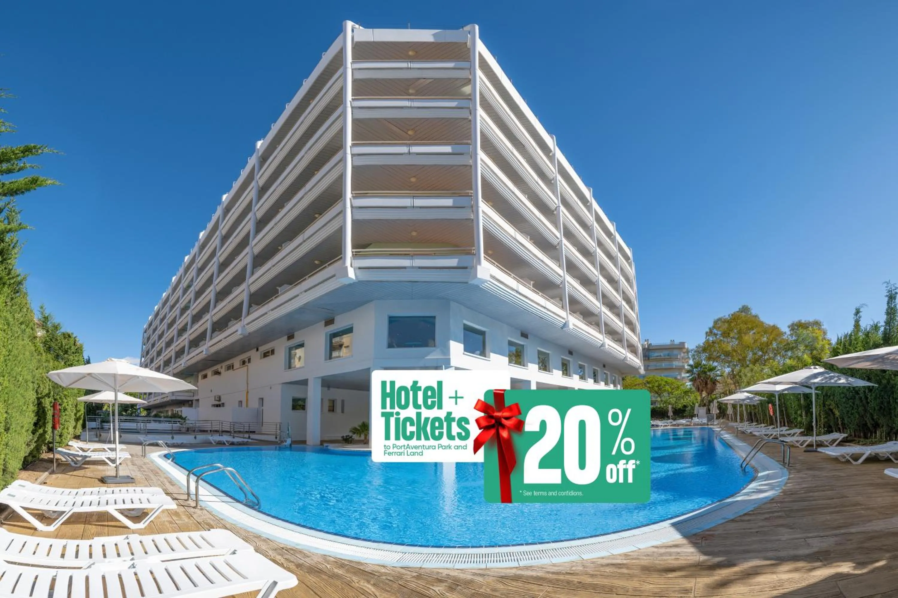 Entertainment in Ponient Pirámide Salou by PortAventura World