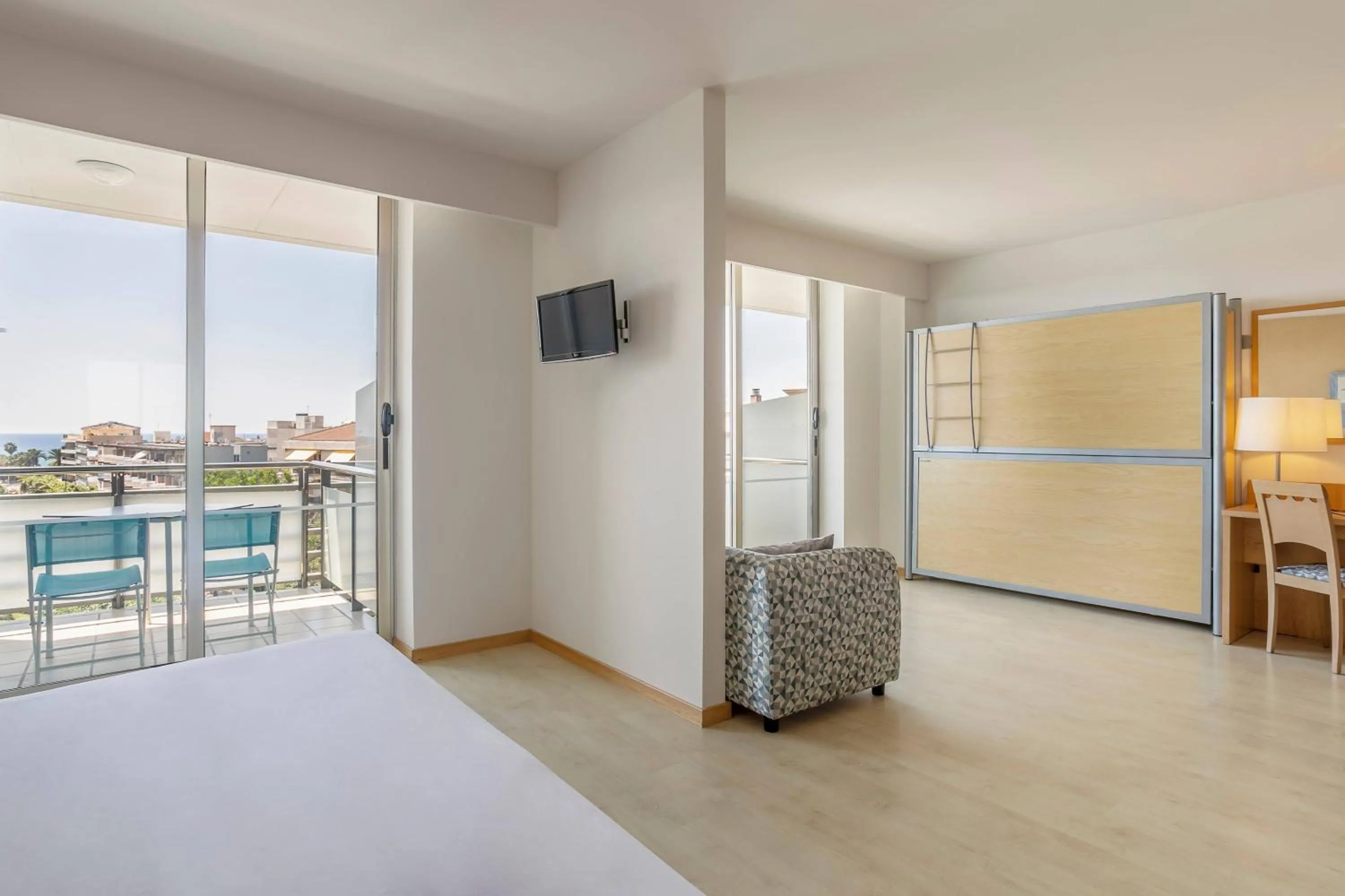 Property building, Bed in SOL Port Cambrils