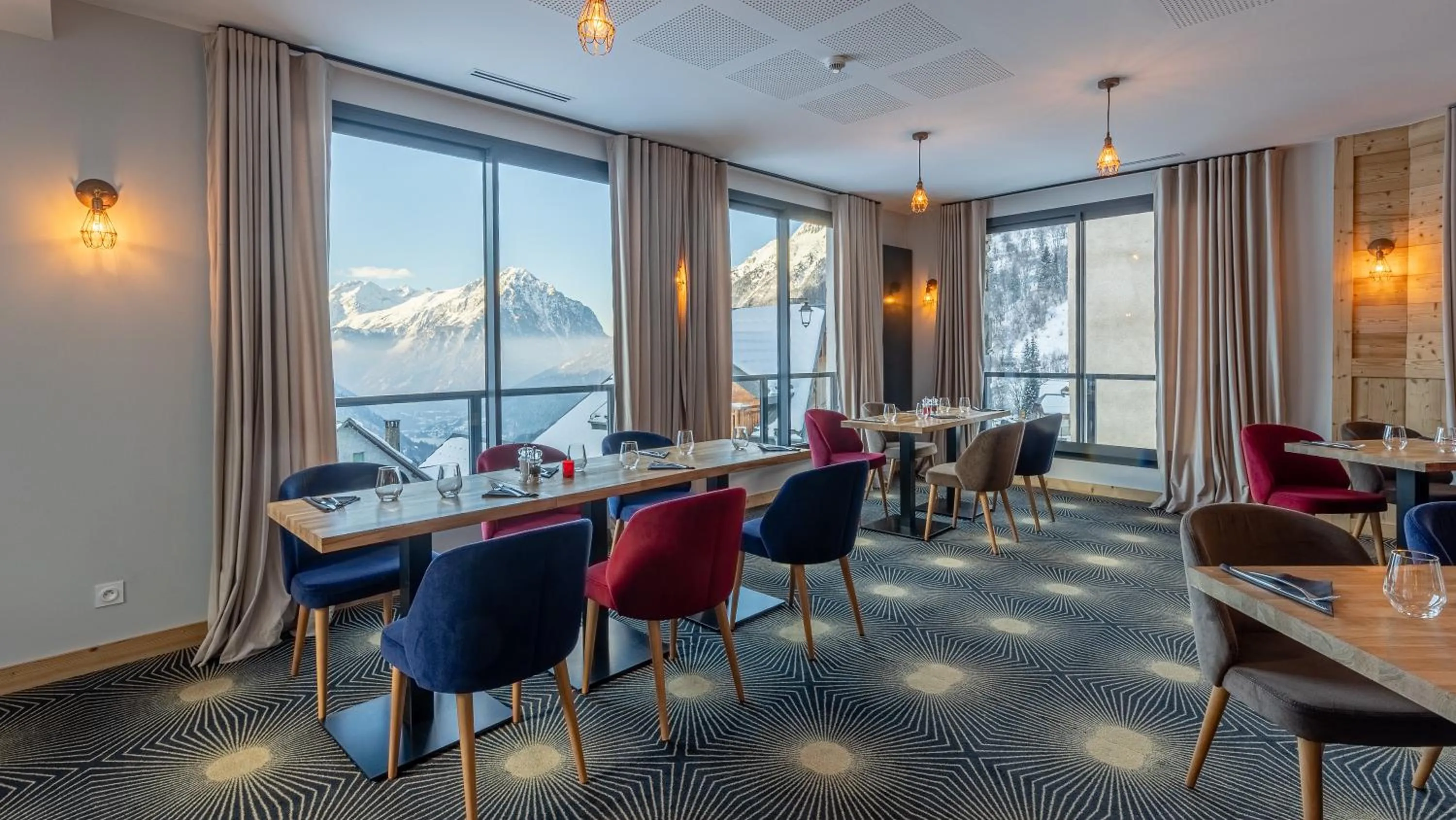 Restaurant/places to eat in Madame Vacances Hotel Les Cimes