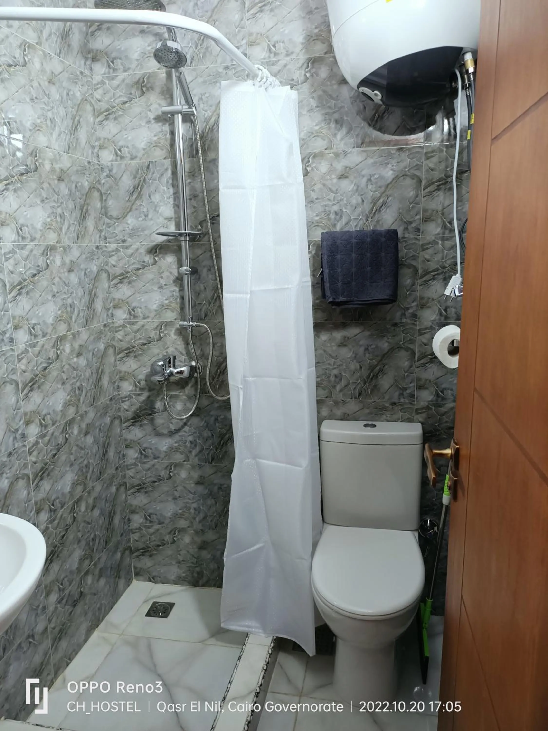 Shower in Champollion Hostel