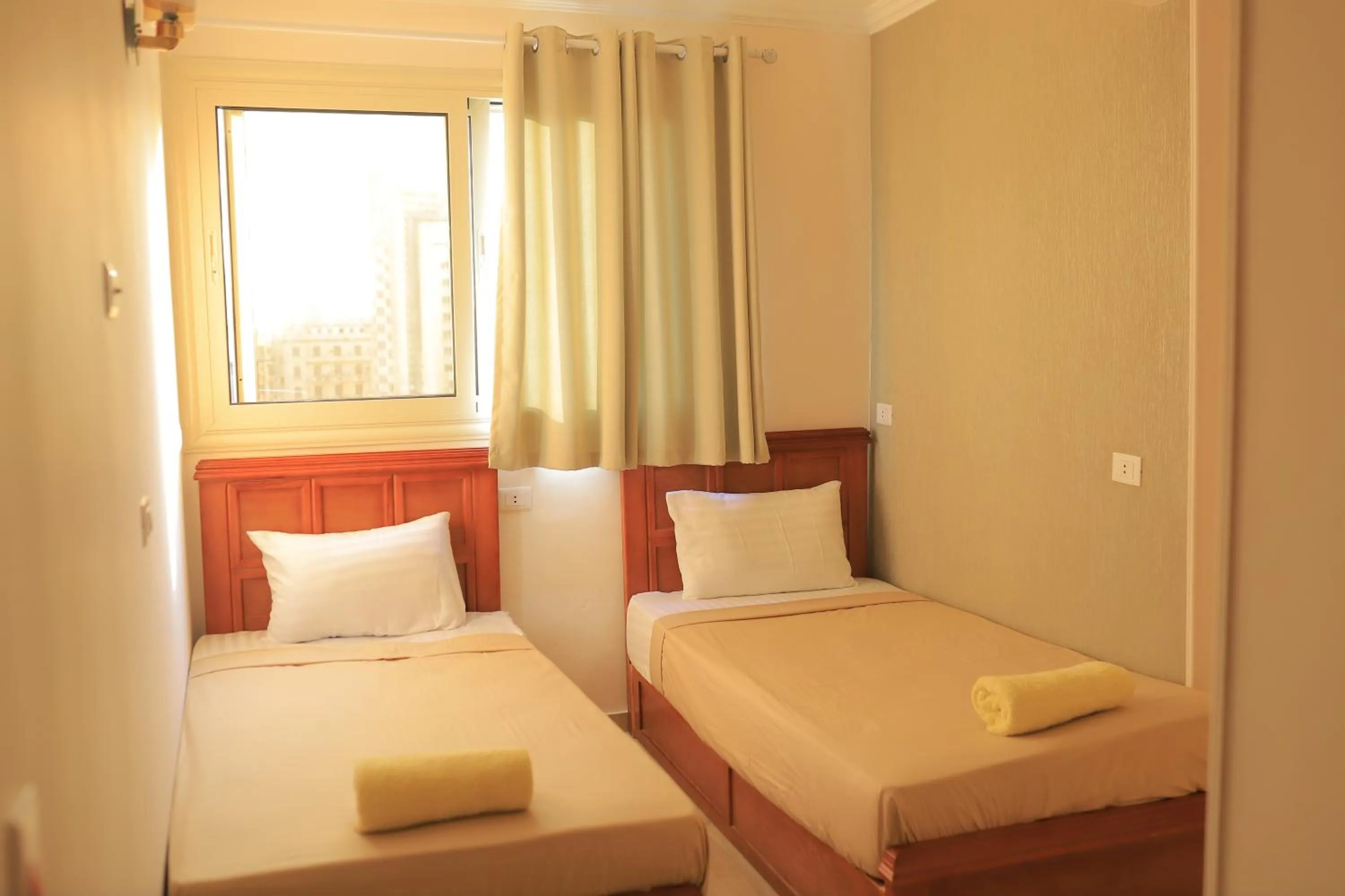 Photo of the whole room, Bed in Champollion Hostel