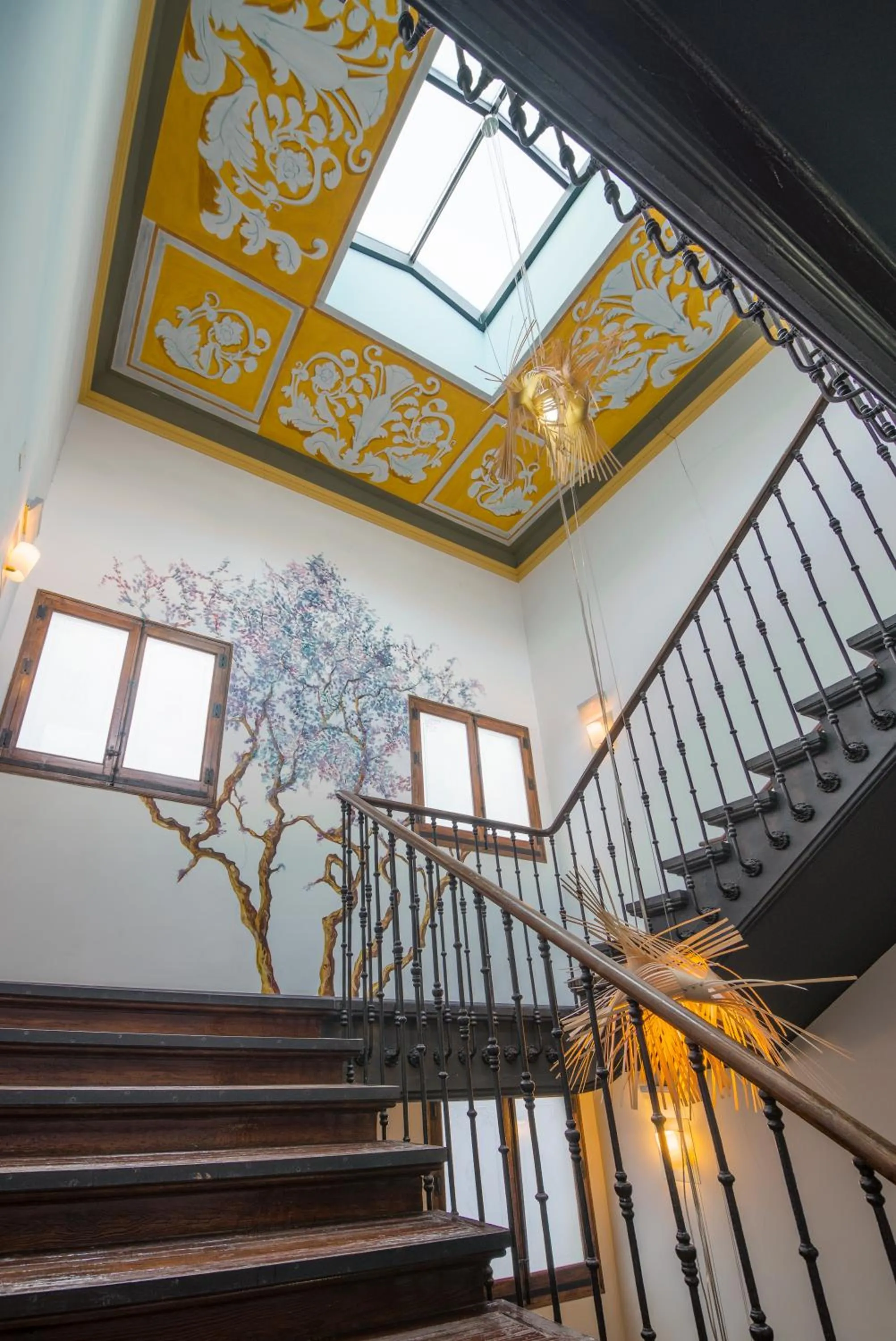 Decorative detail in Petit Palace Posada del Peine