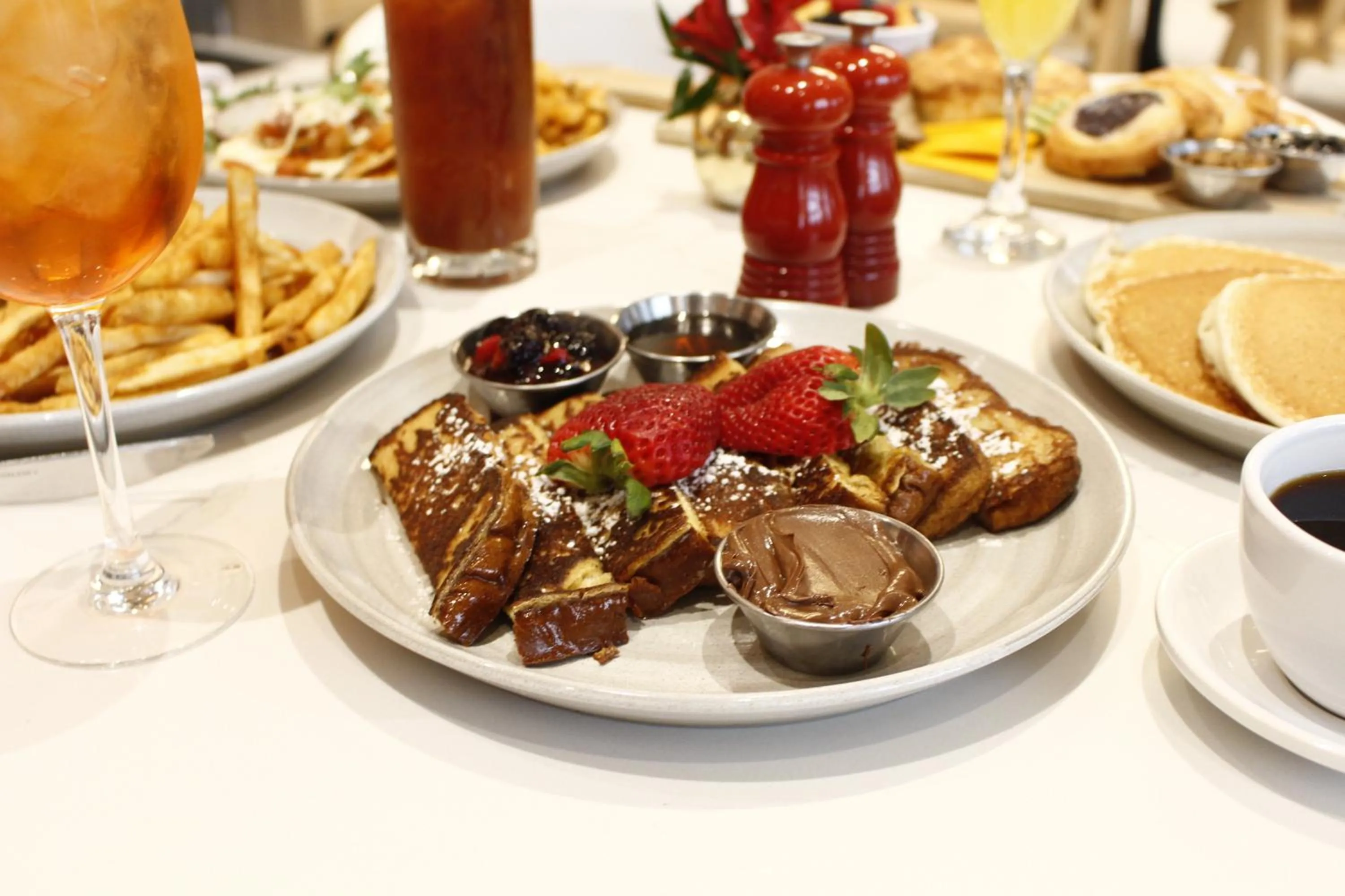 Food and drinks in NOUN Hotel, Norman, a Tribute Portfolio Hotel