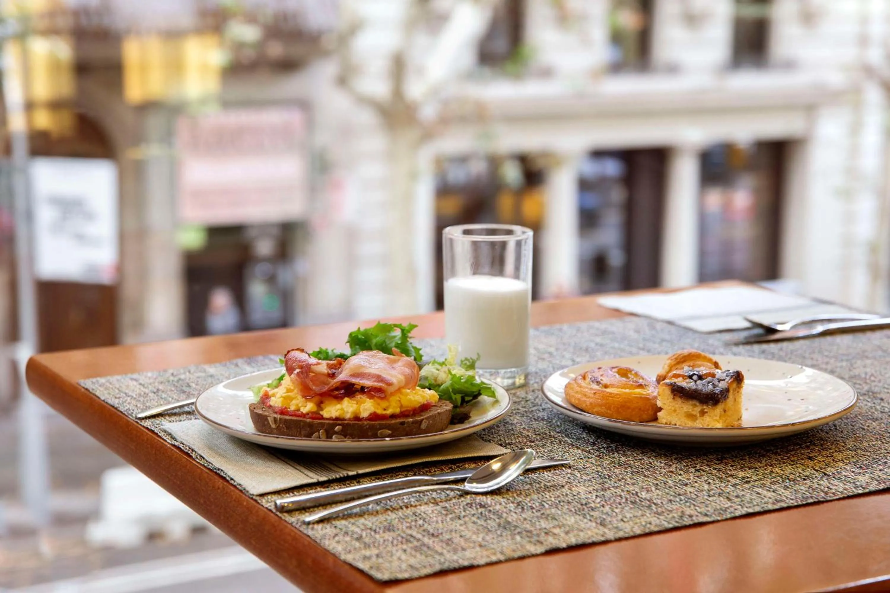 Breakfast in Best Western Premier Hotel Dante