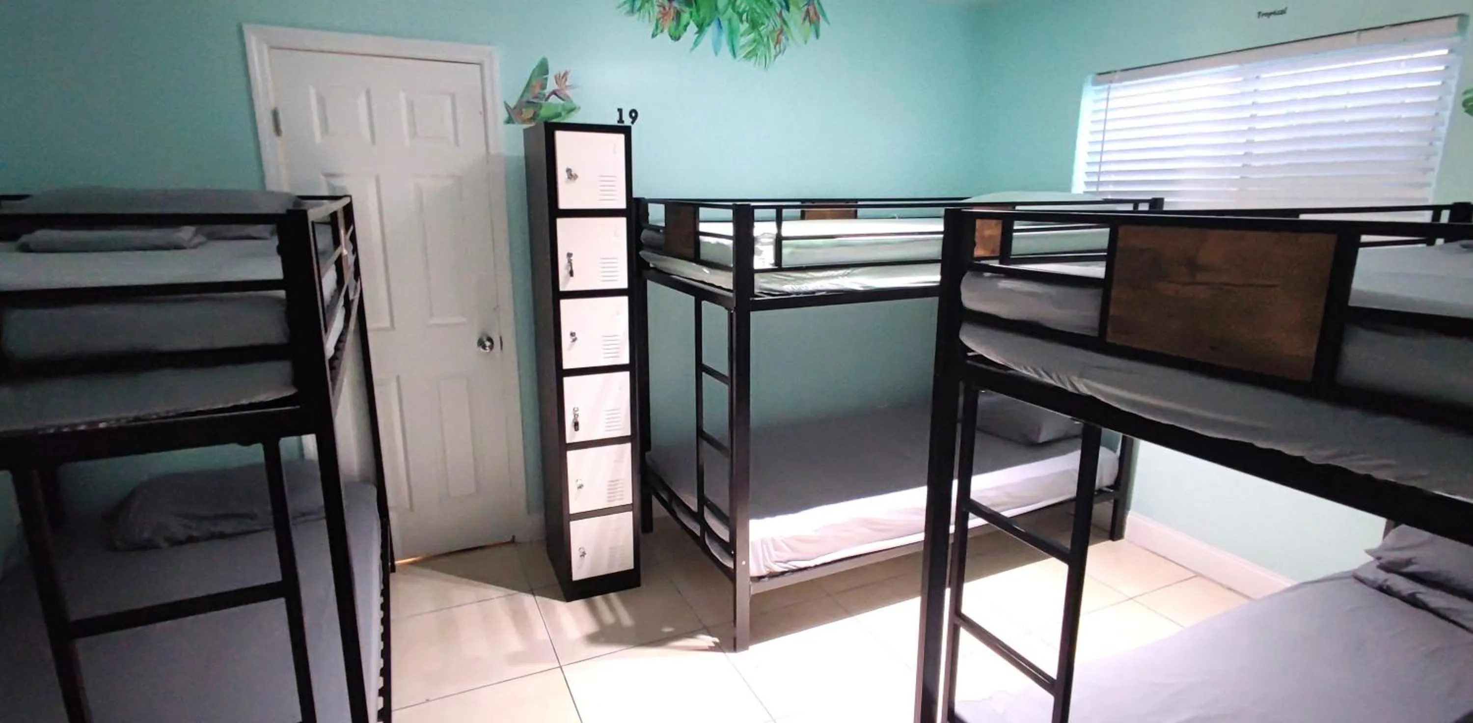 Bed in Summer Gardens