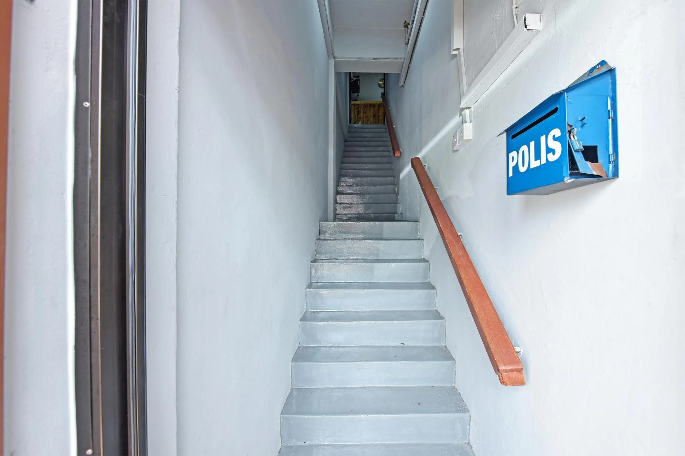 Lobby or reception in OYO 90662 The 1975 Hotel Empire