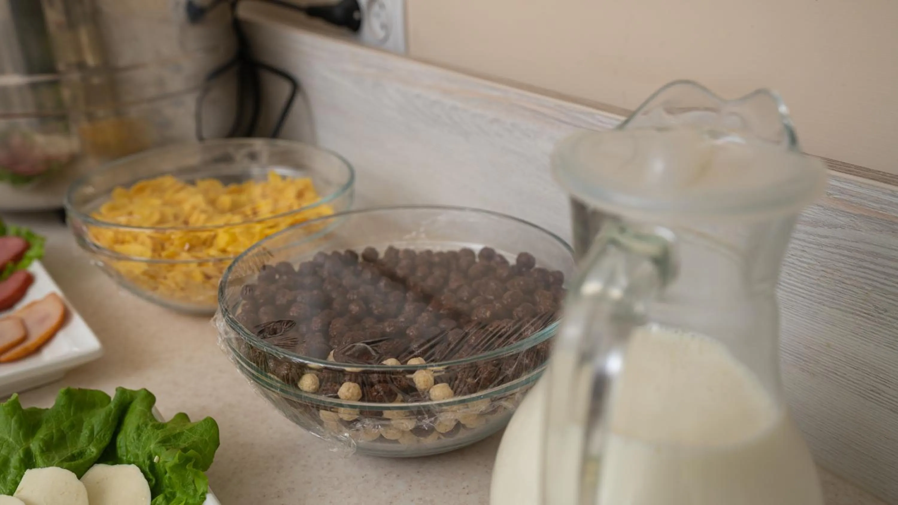 Breakfast in Osiyo Plaza Hotel