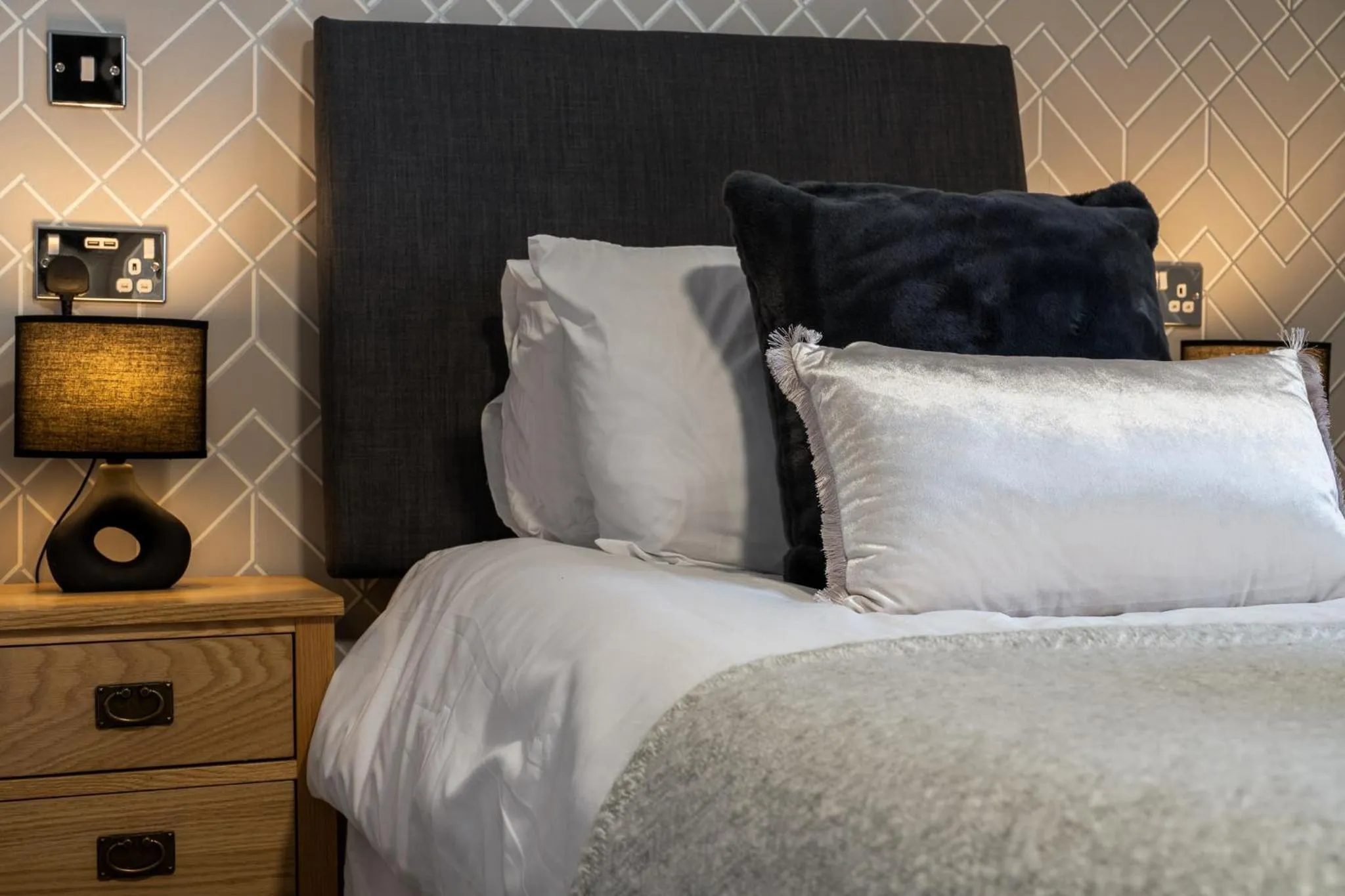 Bedroom, Bed in The Berry Boutique