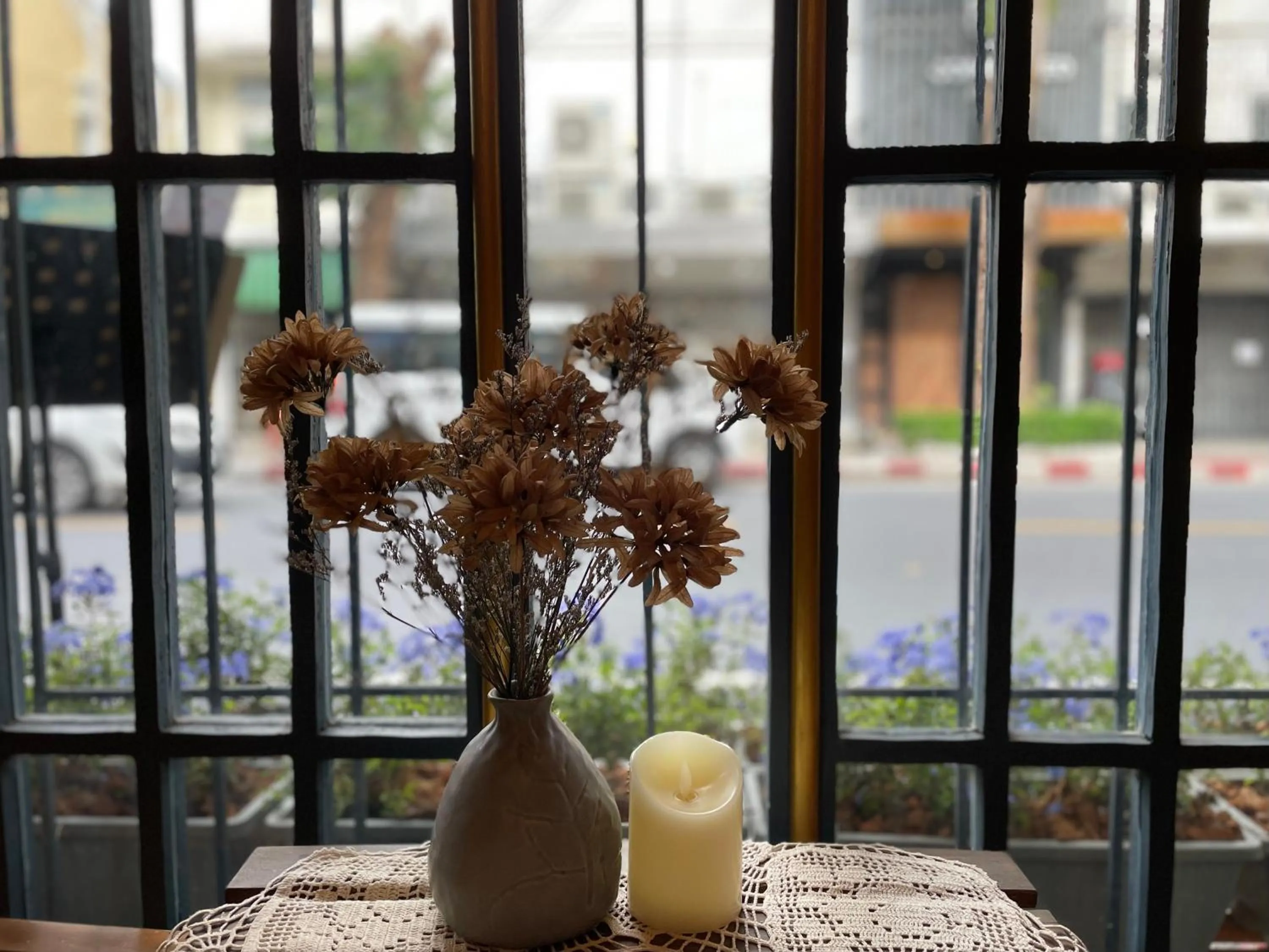 Decorative detail in Central Old Town Cottage