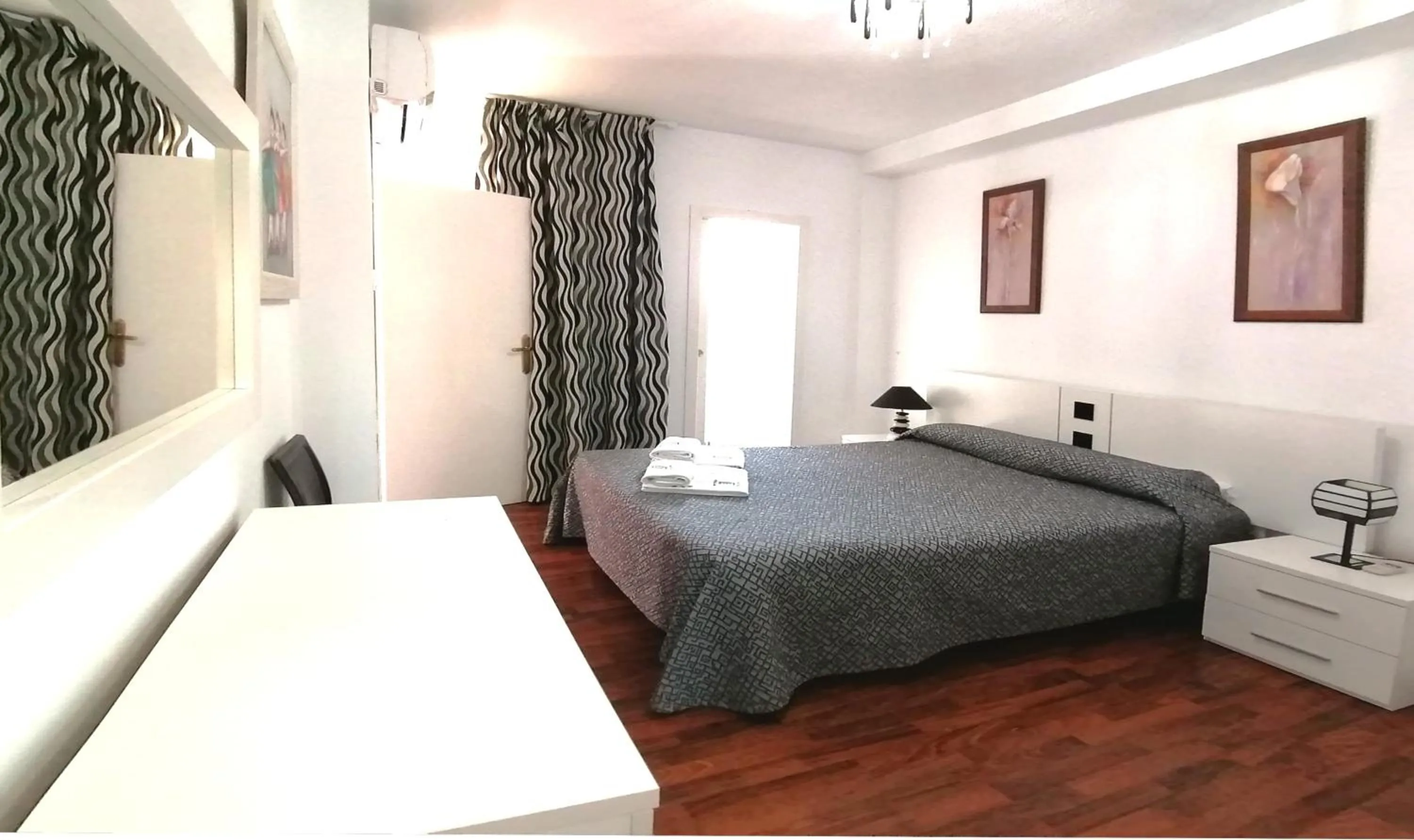 Bedroom, Bed in Hotel Molinos