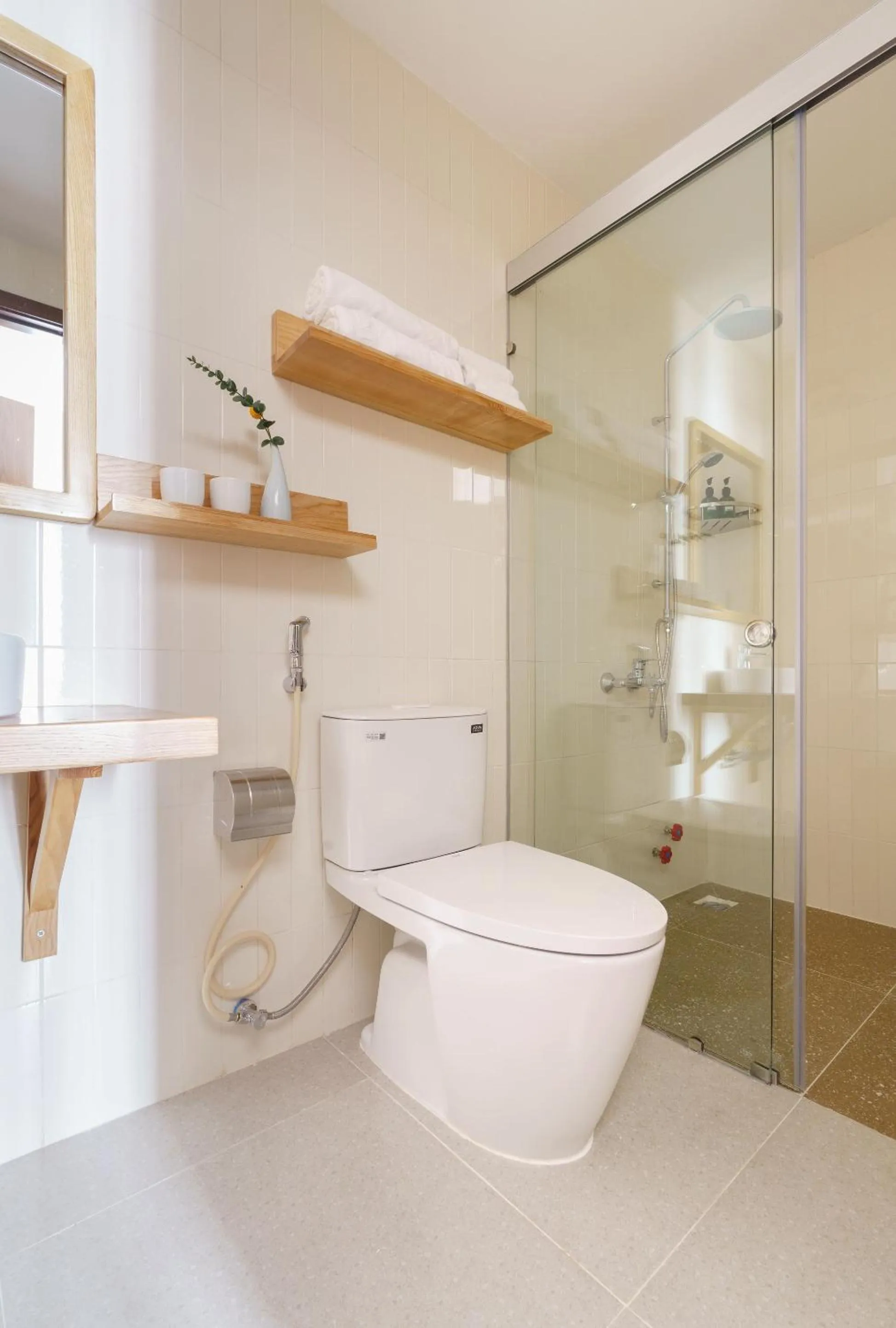 Toilet in LATA Hotel & Apartments