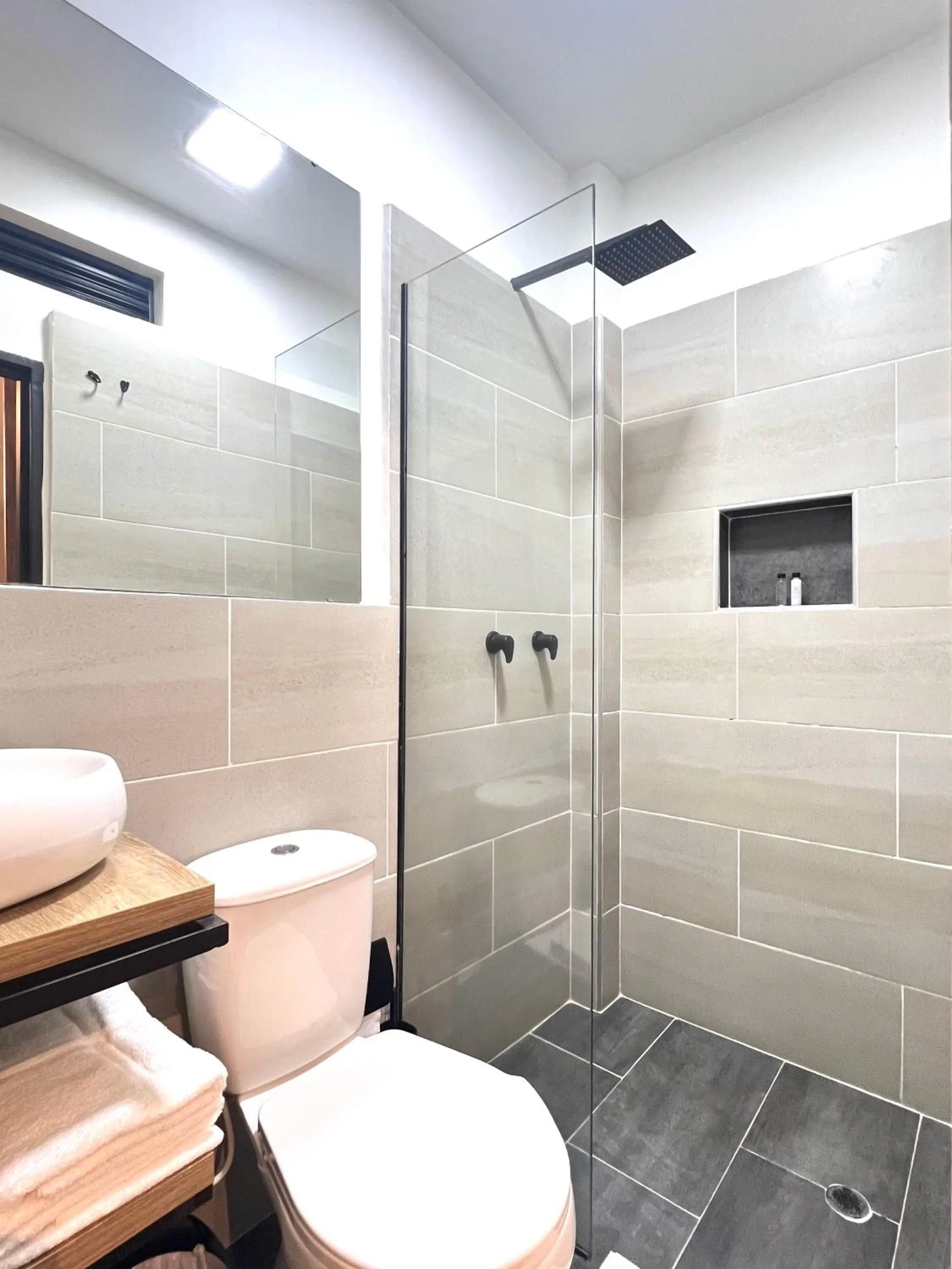 Shower in HOTEL 9.5 SAN FERNANDO