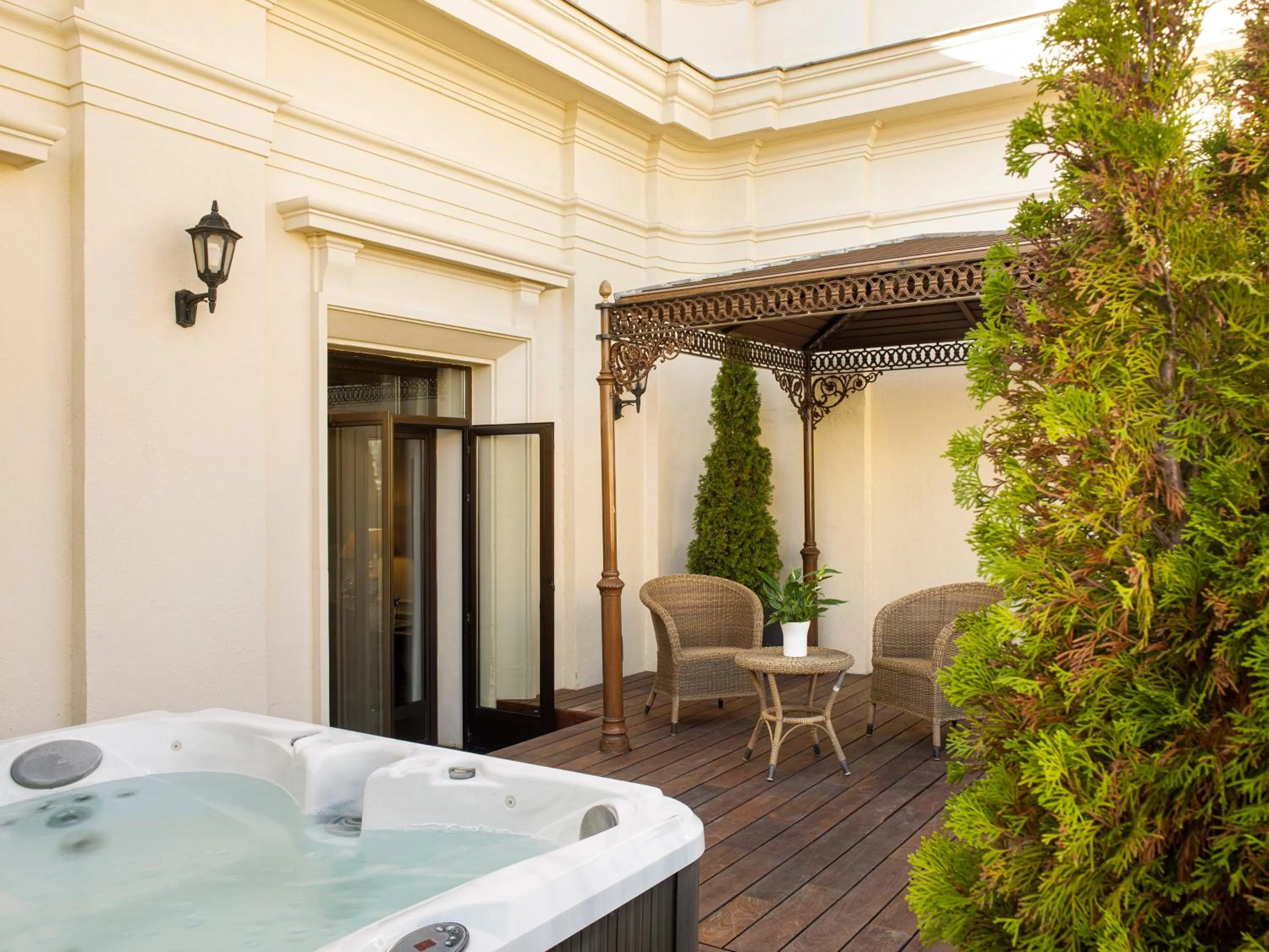 Day in Hotel Fenix Gran Meliá - The Leading Hotels of the World