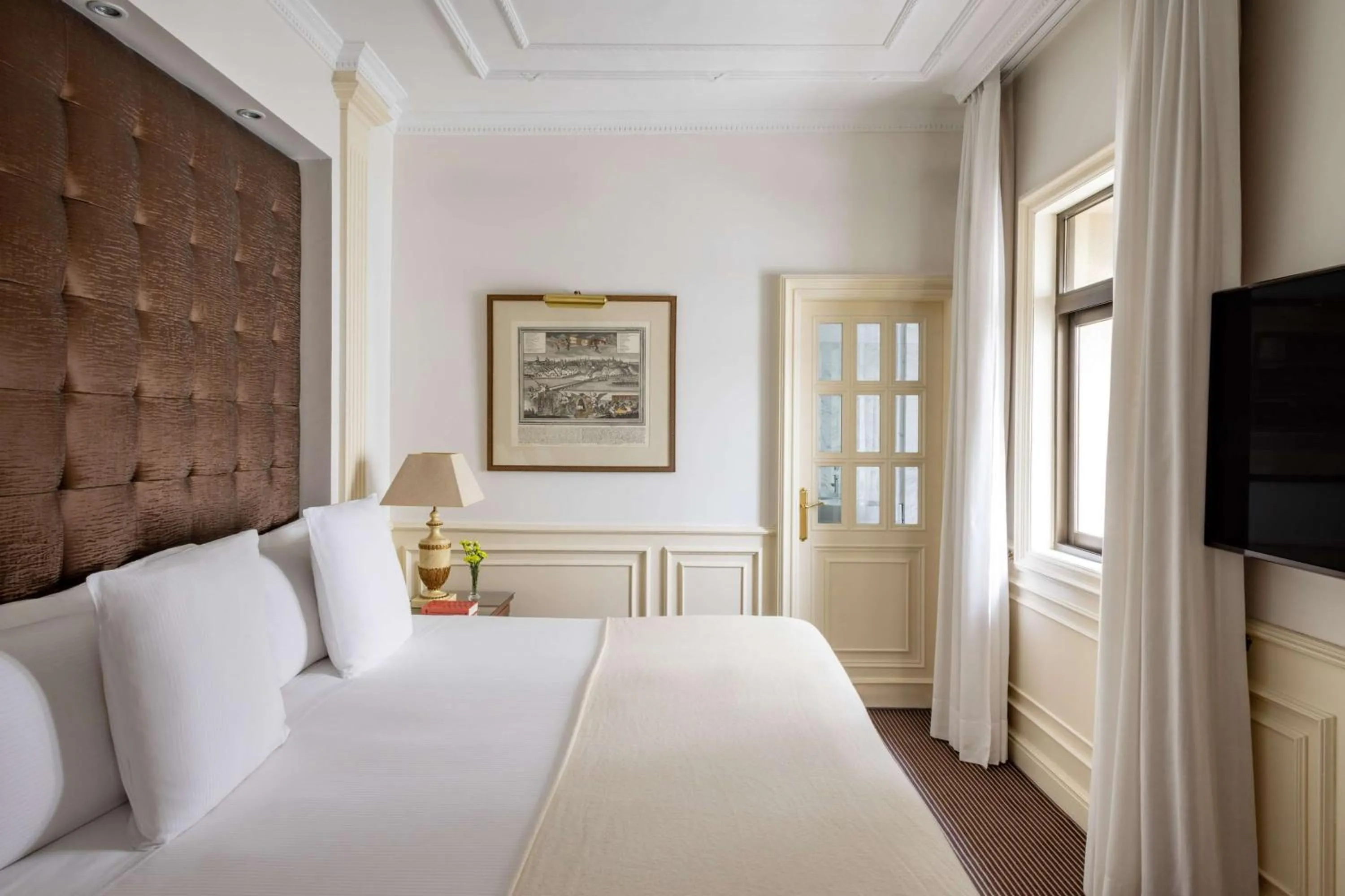 Bedroom, Bed in Hotel Fenix Gran Meliá - The Leading Hotels of the World