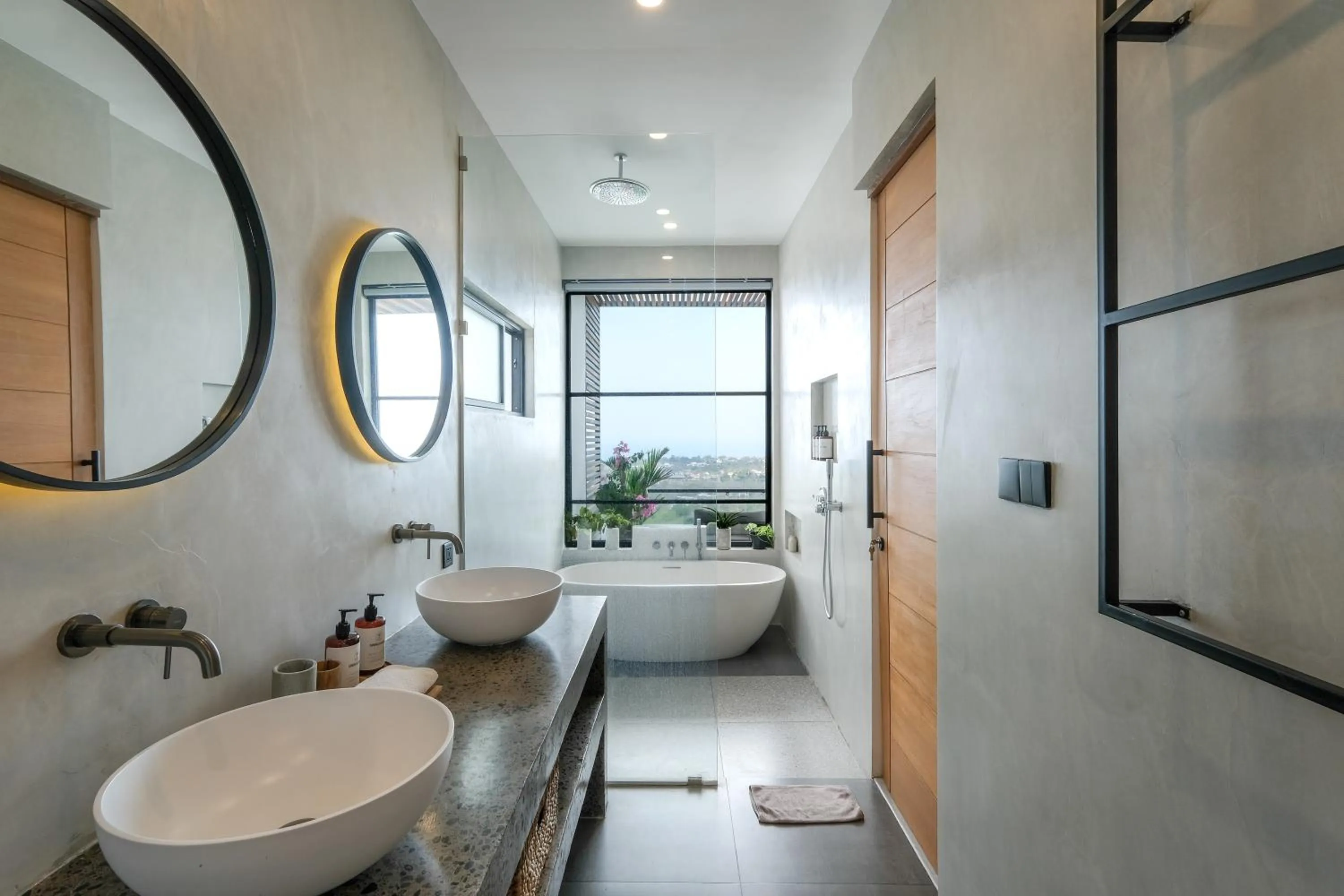 Shower in Makai Uluwatu