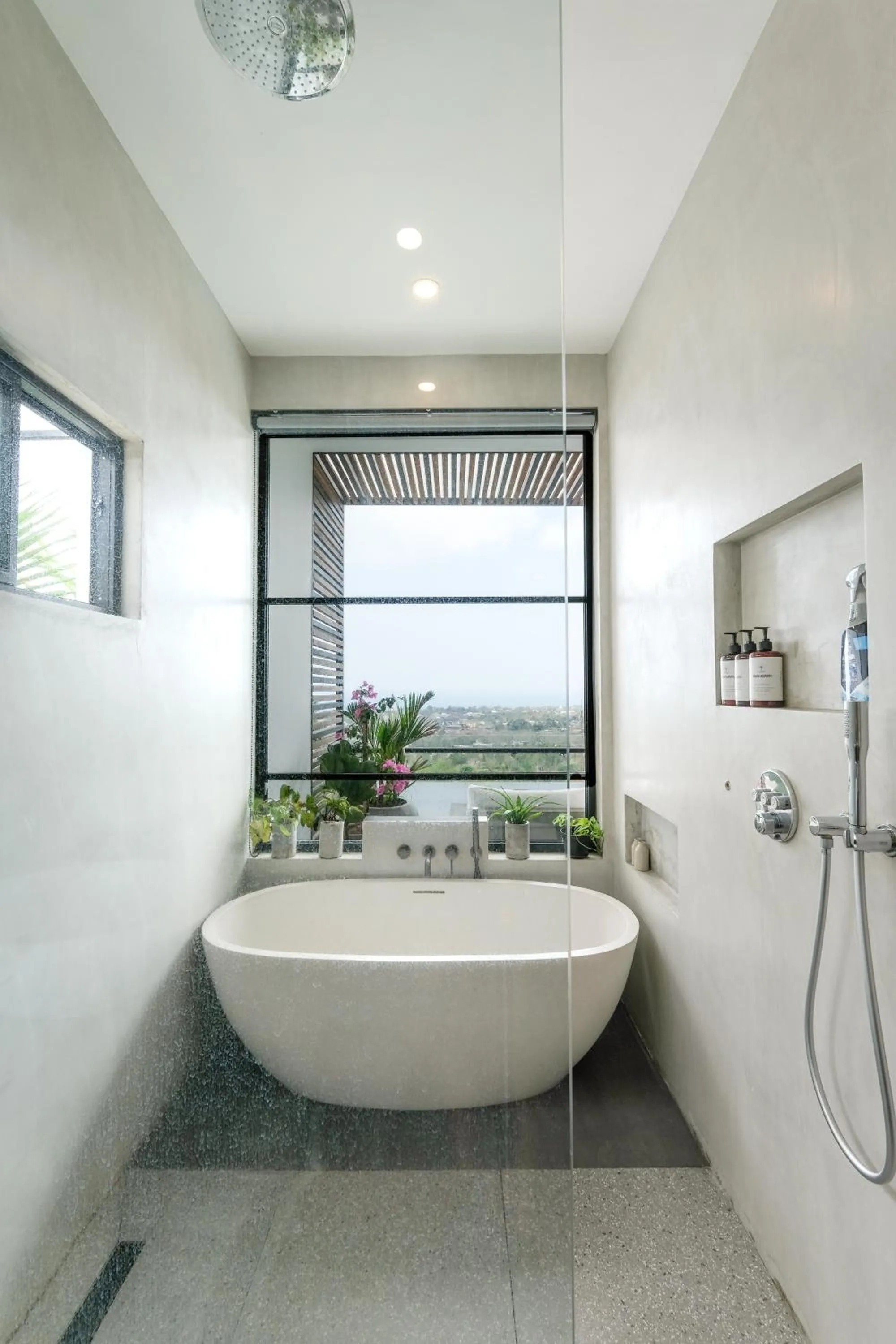 Shower in Makai Uluwatu