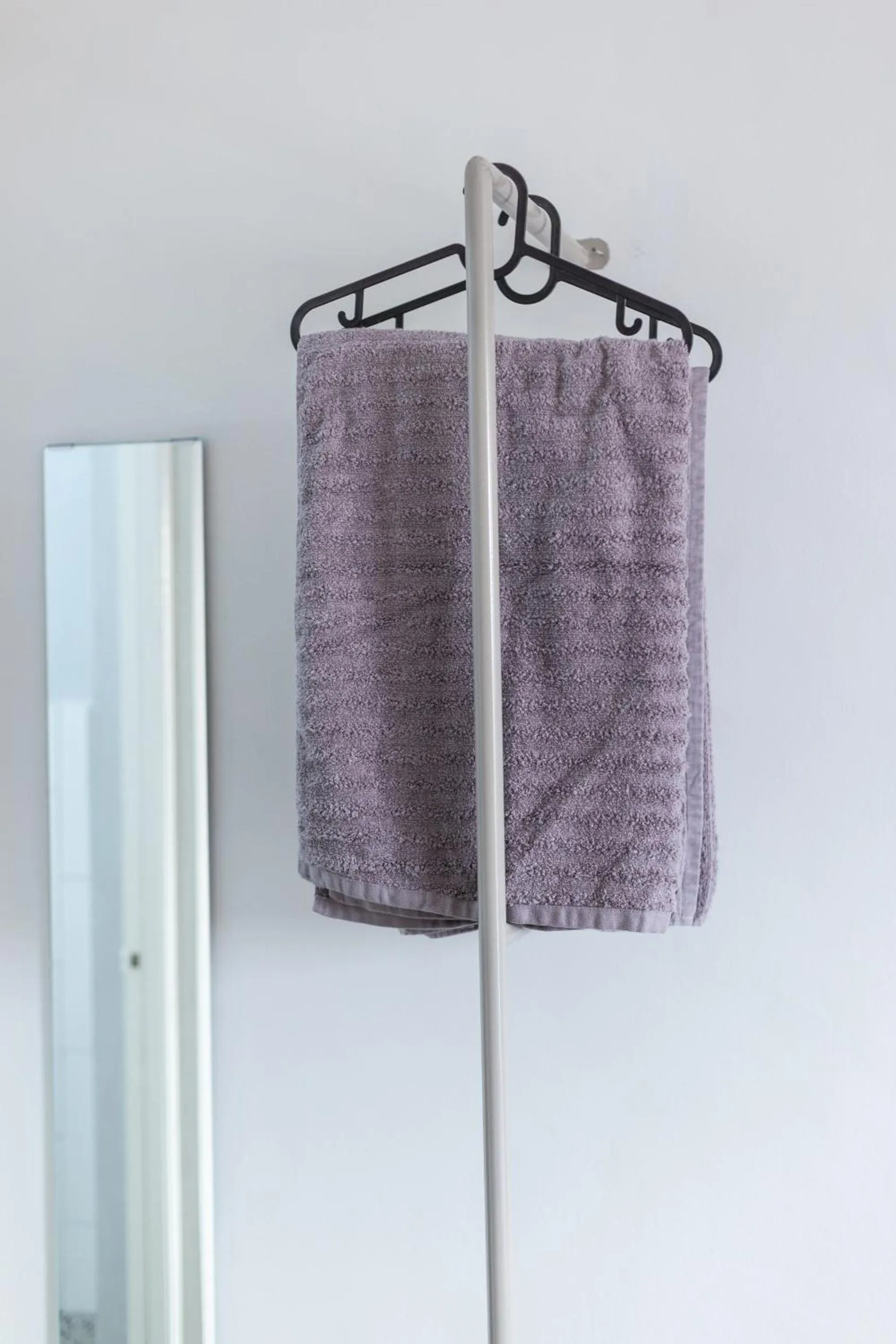 wardrobe in Hive Manila Guesthouse -Netflix,400mbps WI-FI