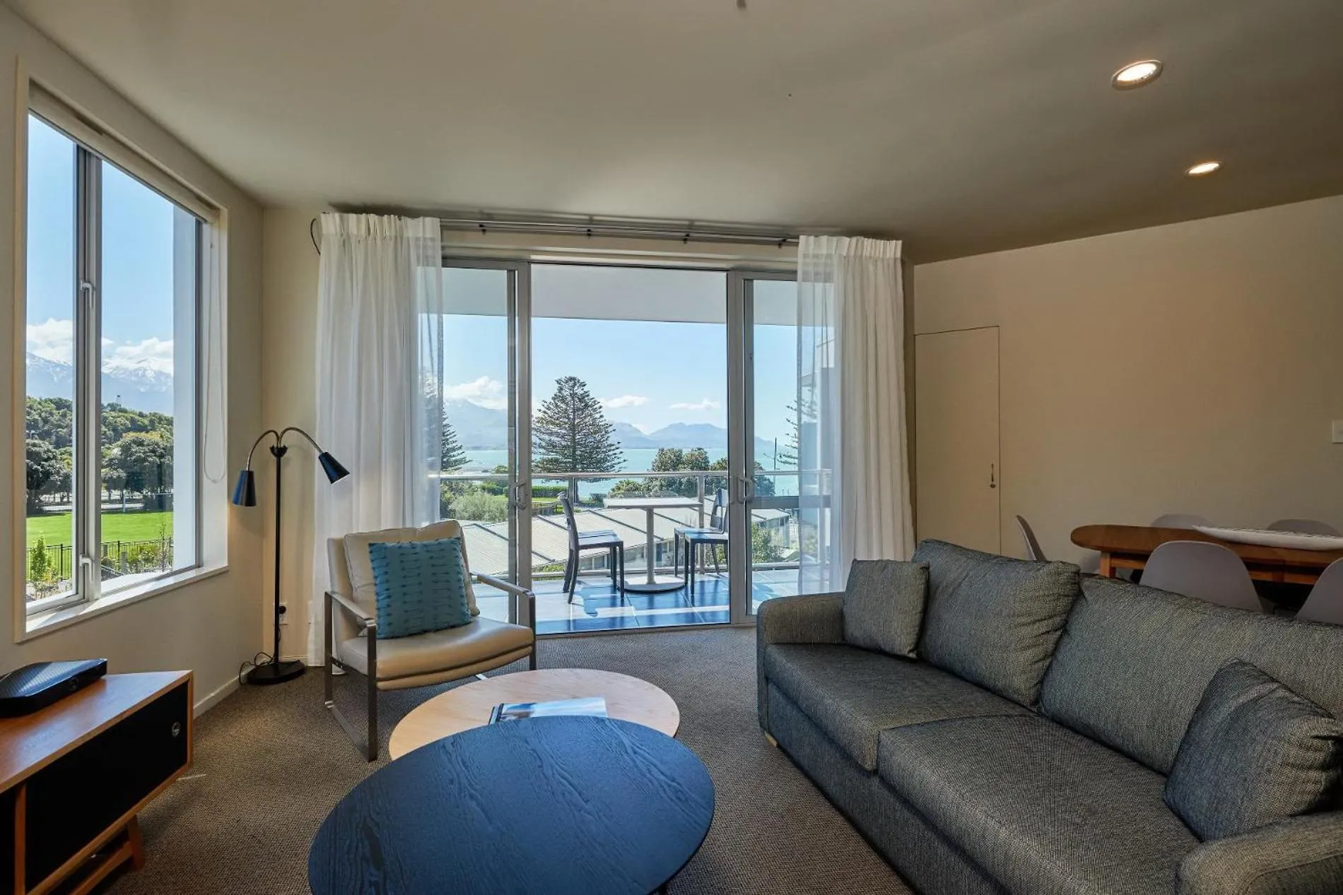 Living room in Waves on the Esplanade