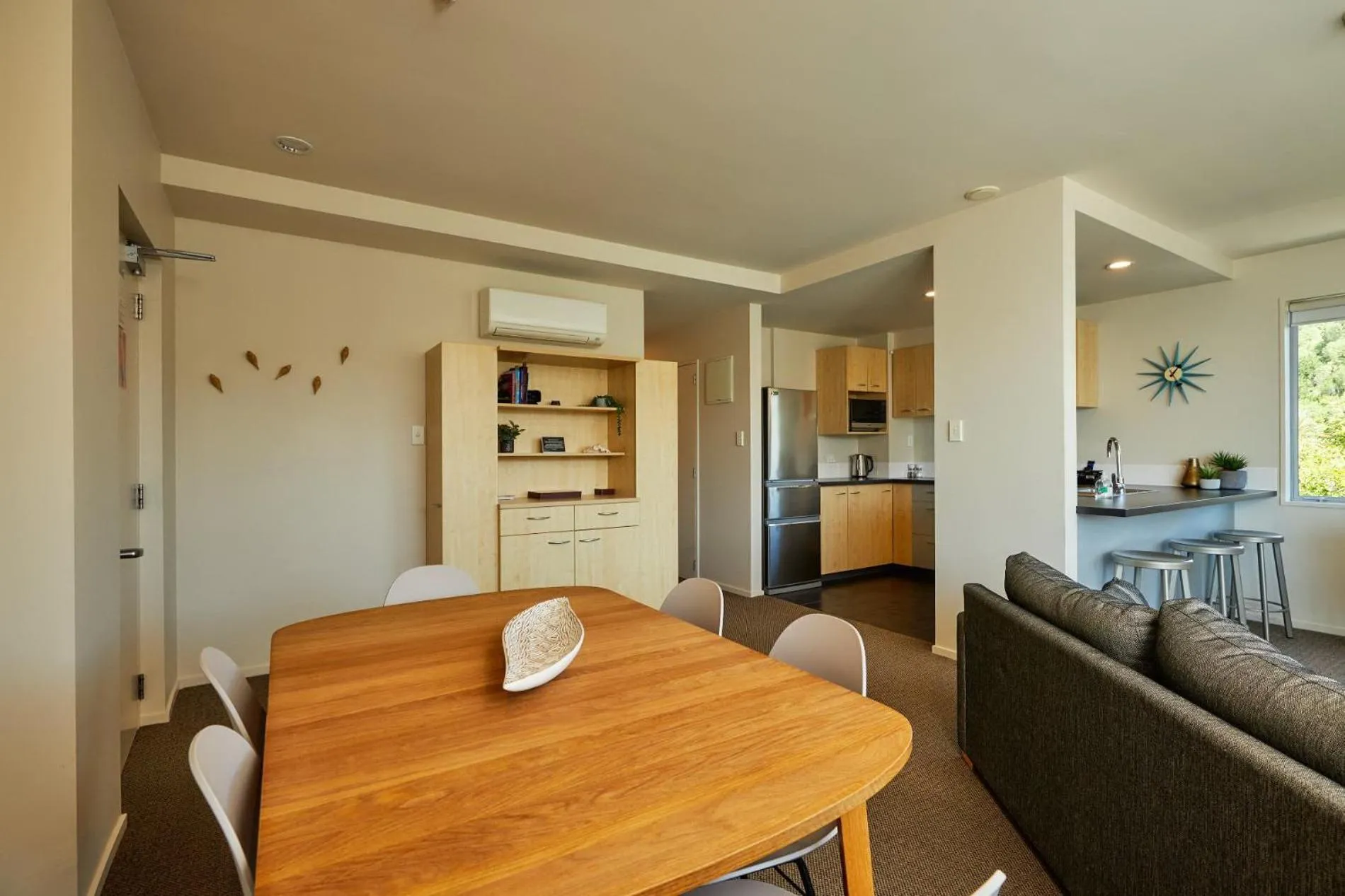 Dining area in Waves on the Esplanade