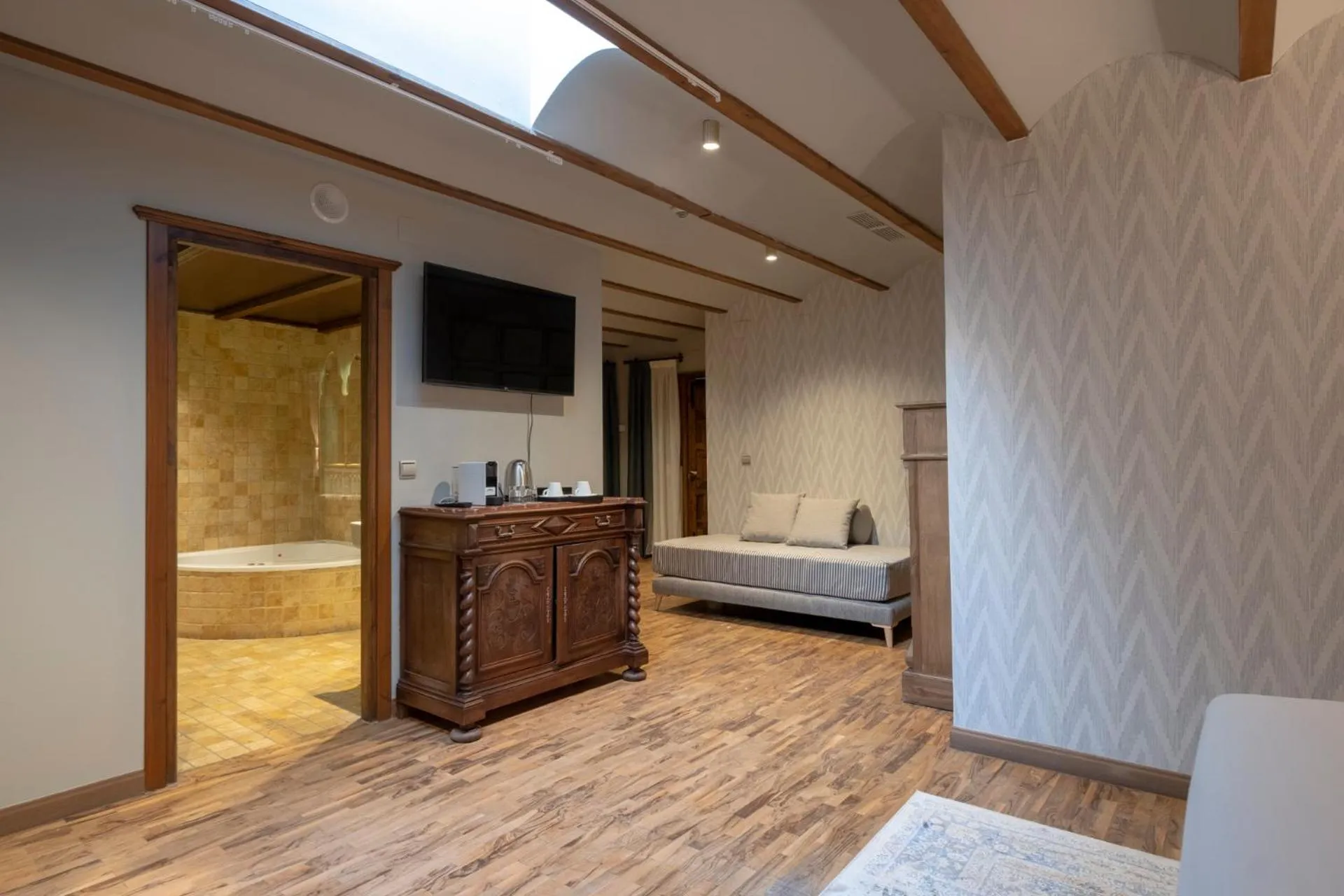 Bedroom, Bed in Hotel Cetina Palacio de los Salcedo