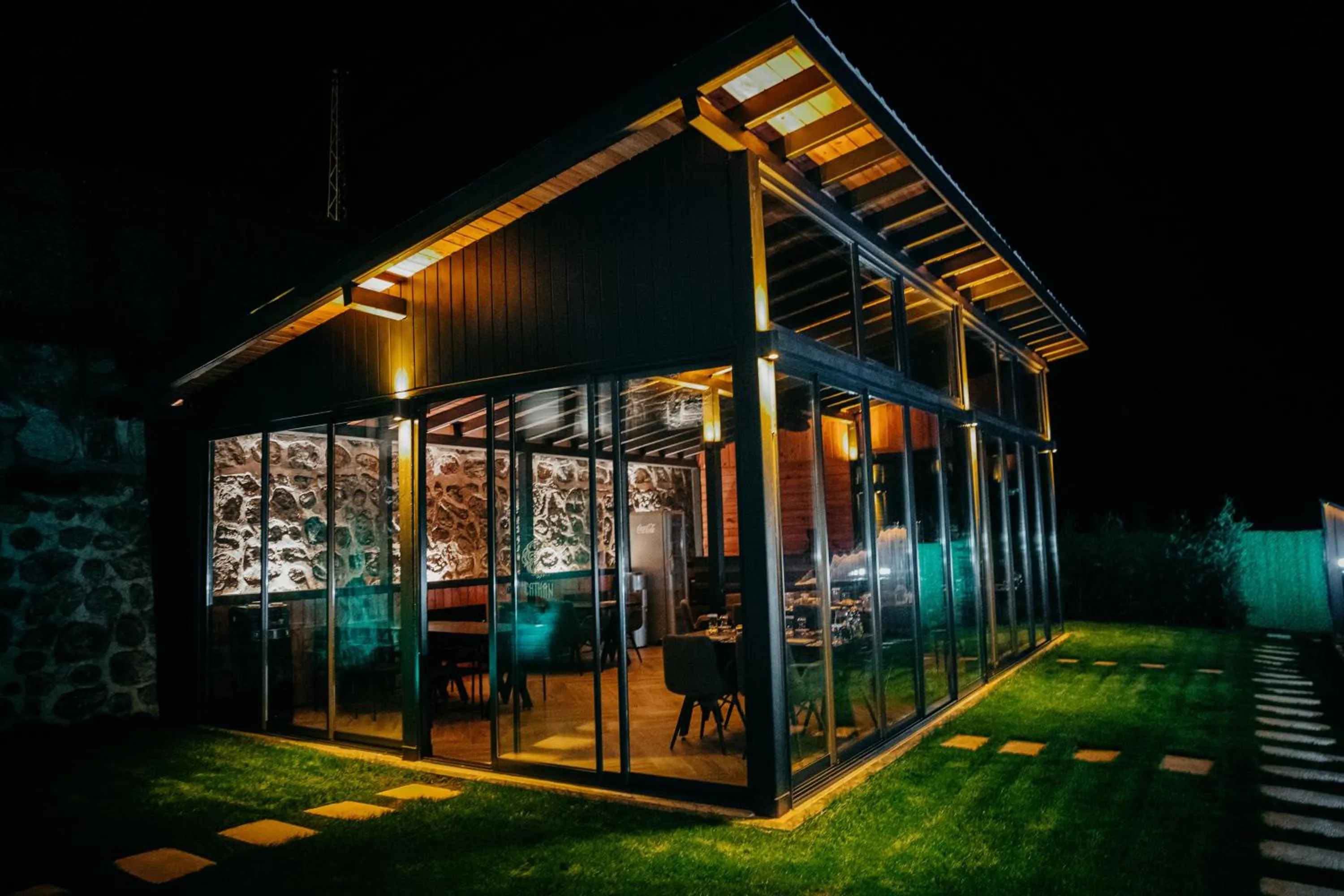 Restaurant/places to eat in Çathan Art Hotel