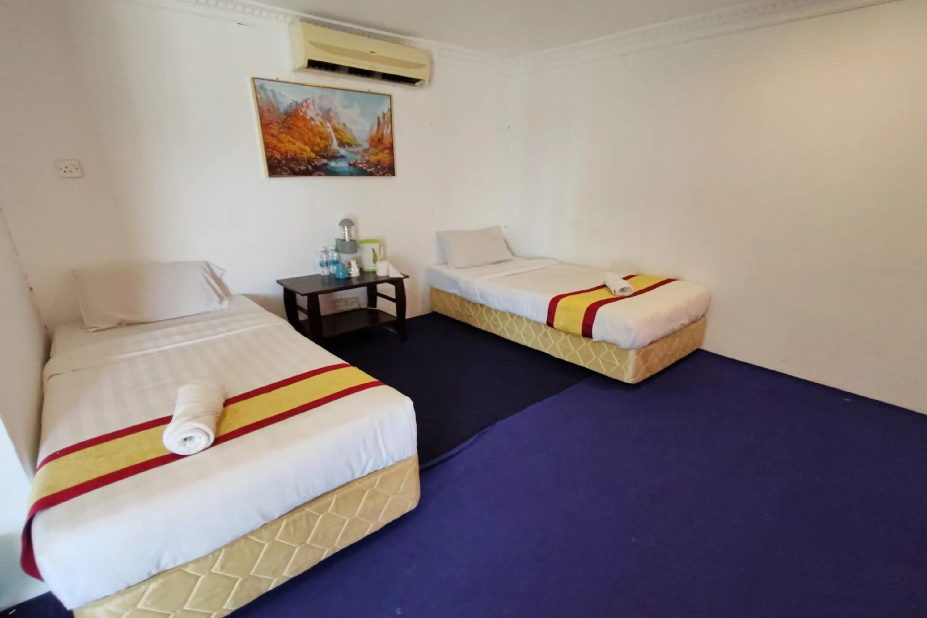 Bedroom, Bed in Green Town Hotels and Resorts